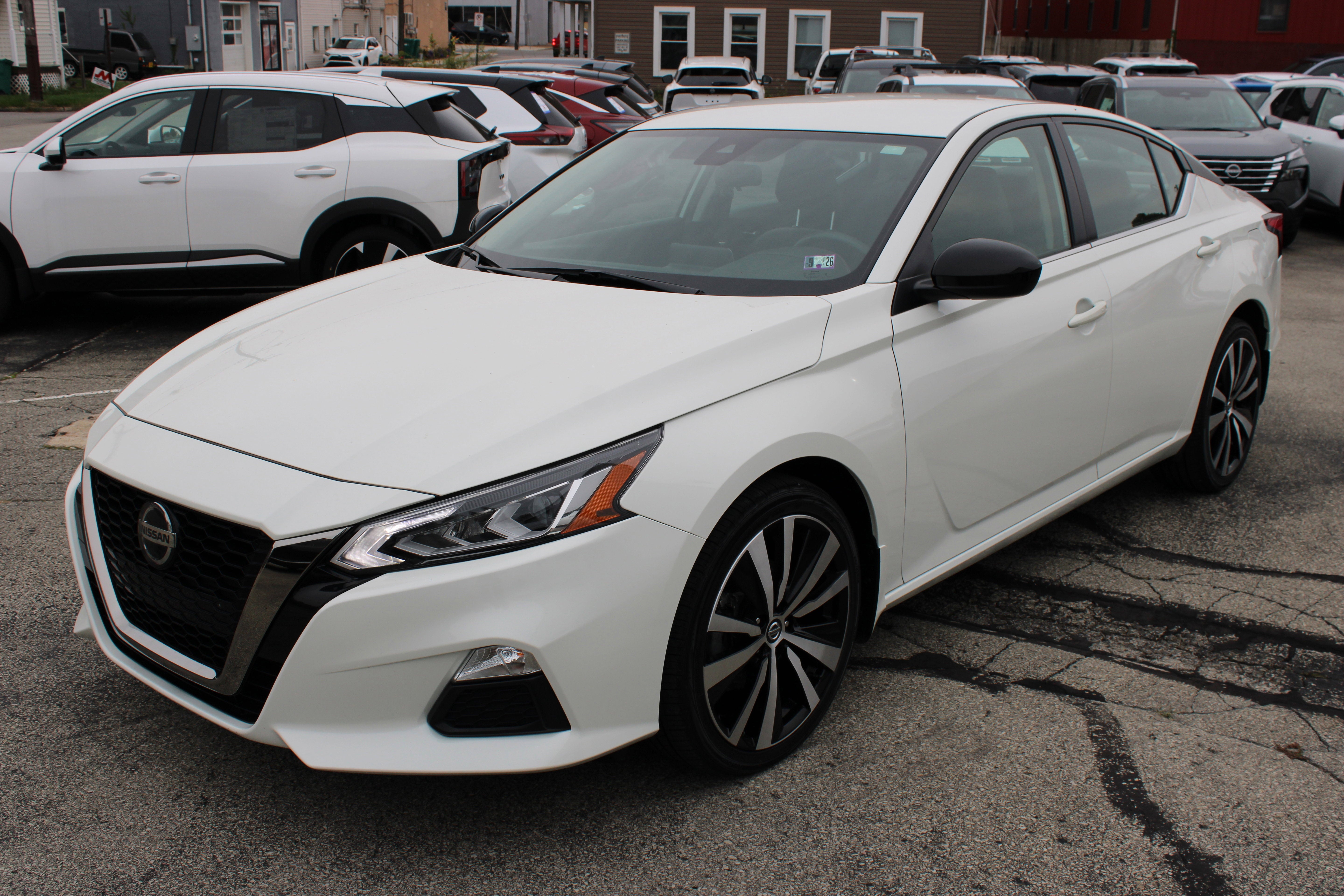 2022 Nissan Altima 2.5 SR