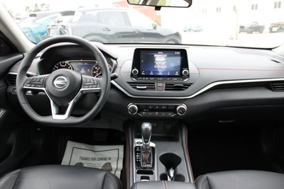 2022 Nissan Altima 2.5 SR