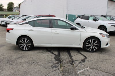 2022 Nissan Altima 2.5 SR