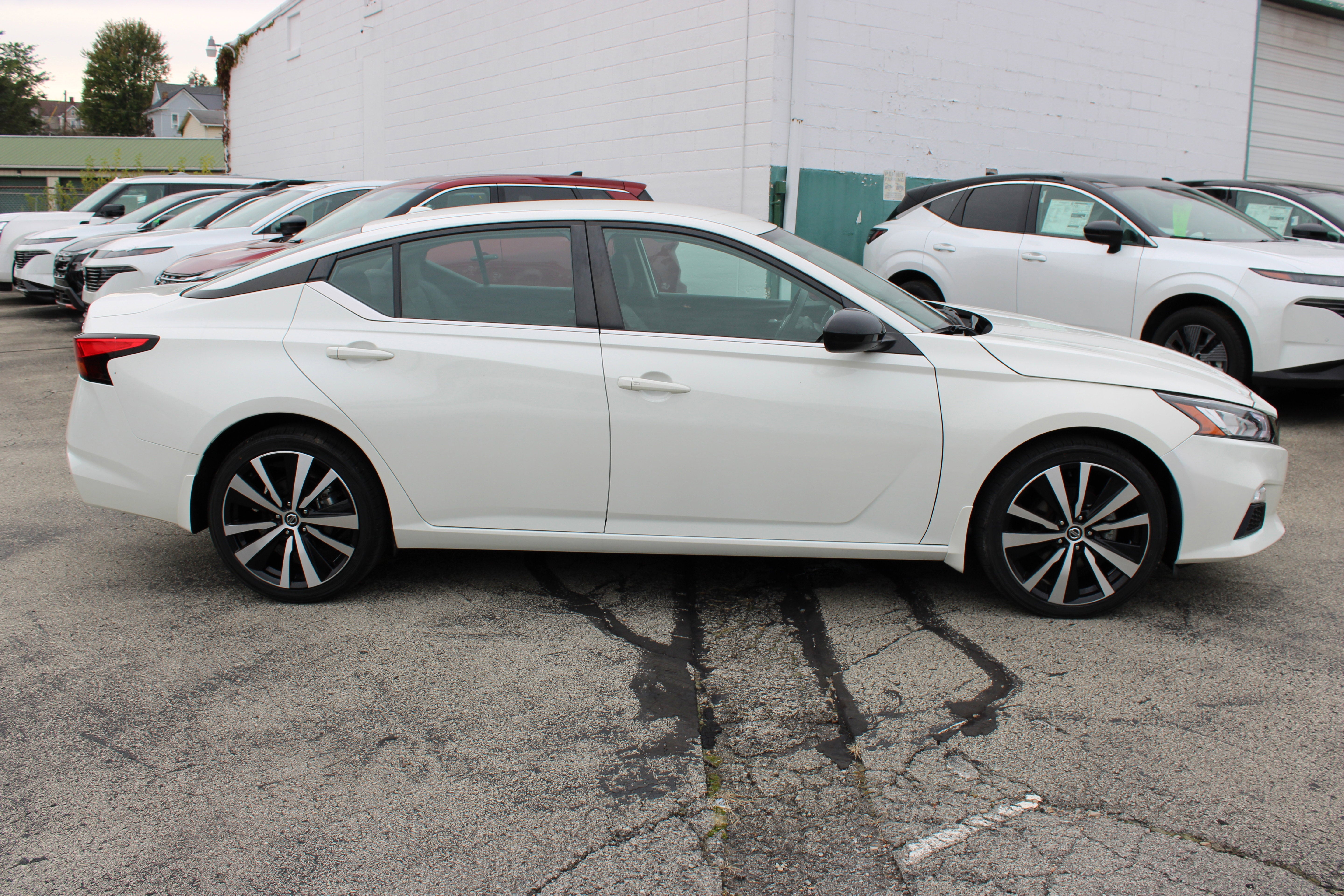 2022 Nissan Altima 2.5 SR