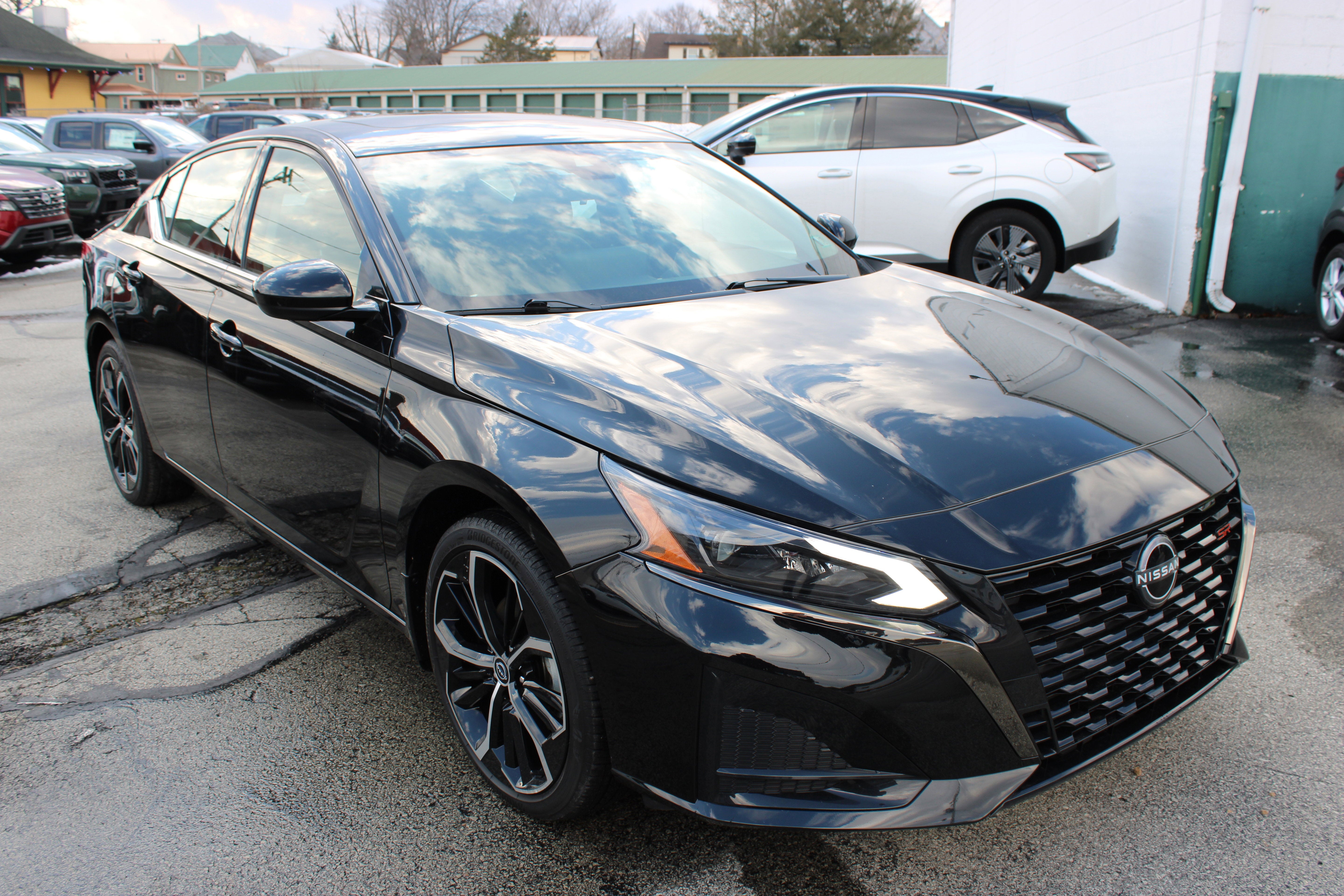 2023 Nissan Altima 2.5 SR