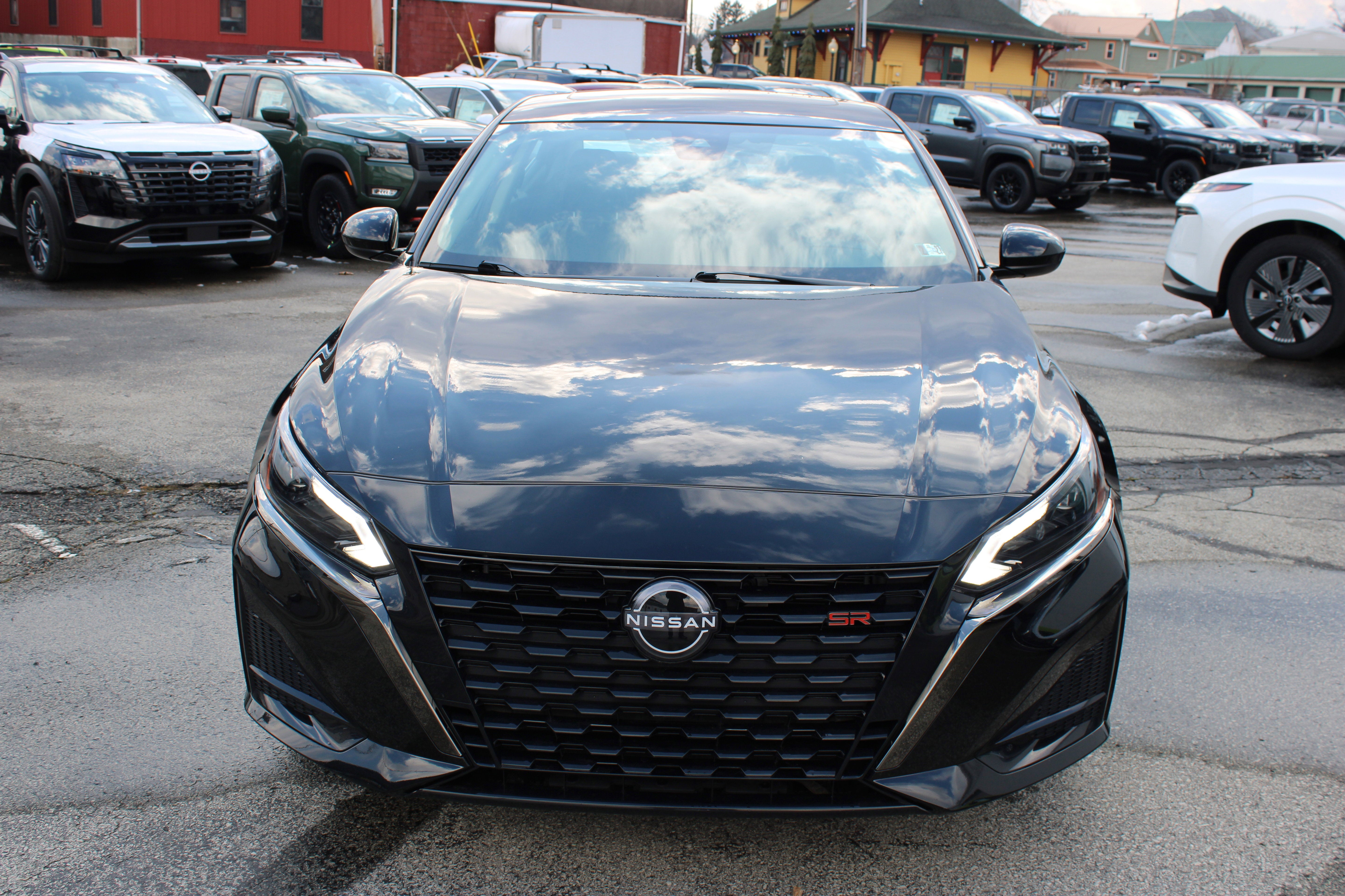 2023 Nissan Altima 2.5 SR