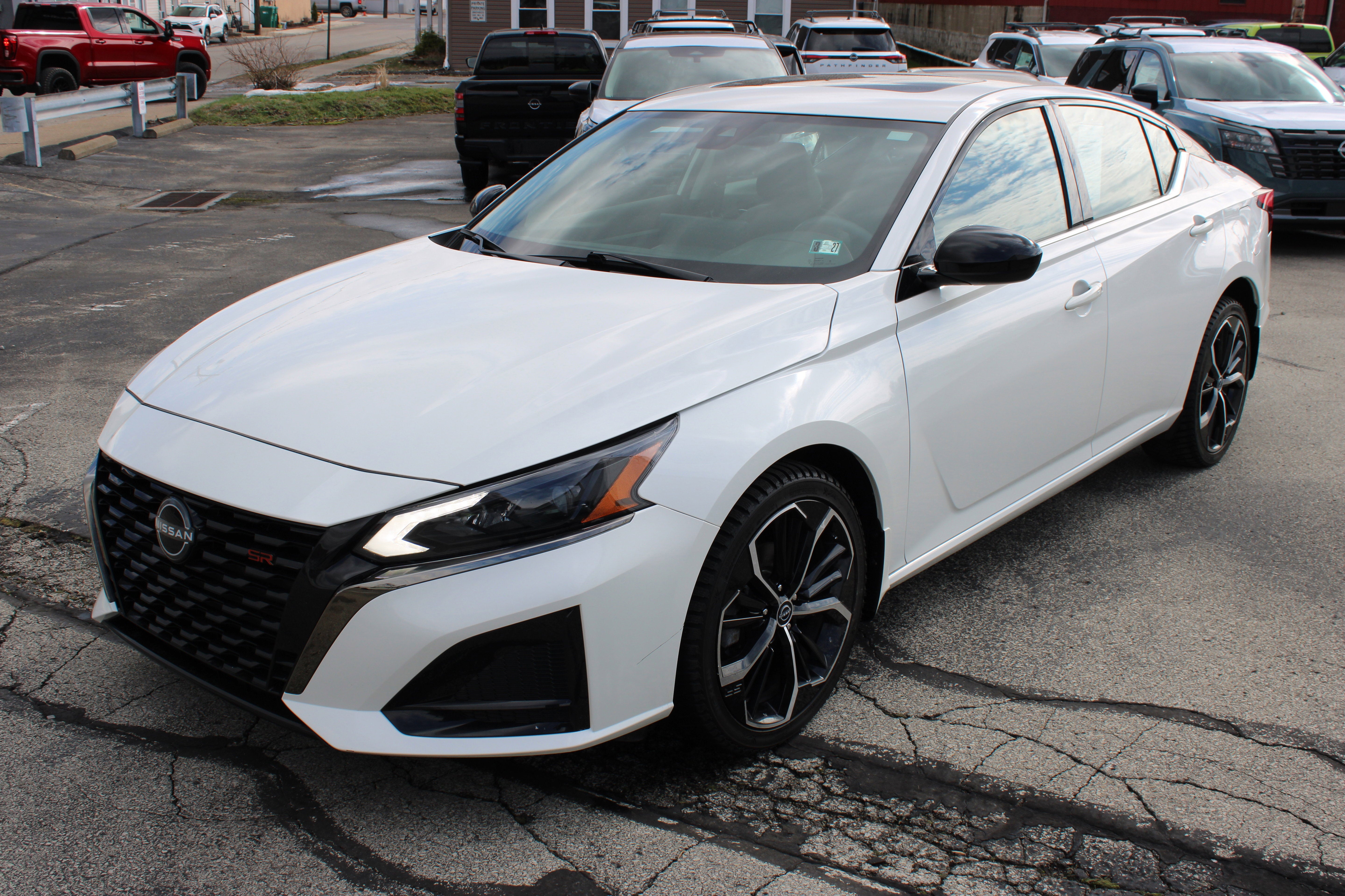 2023 Nissan Altima 2.5 SR