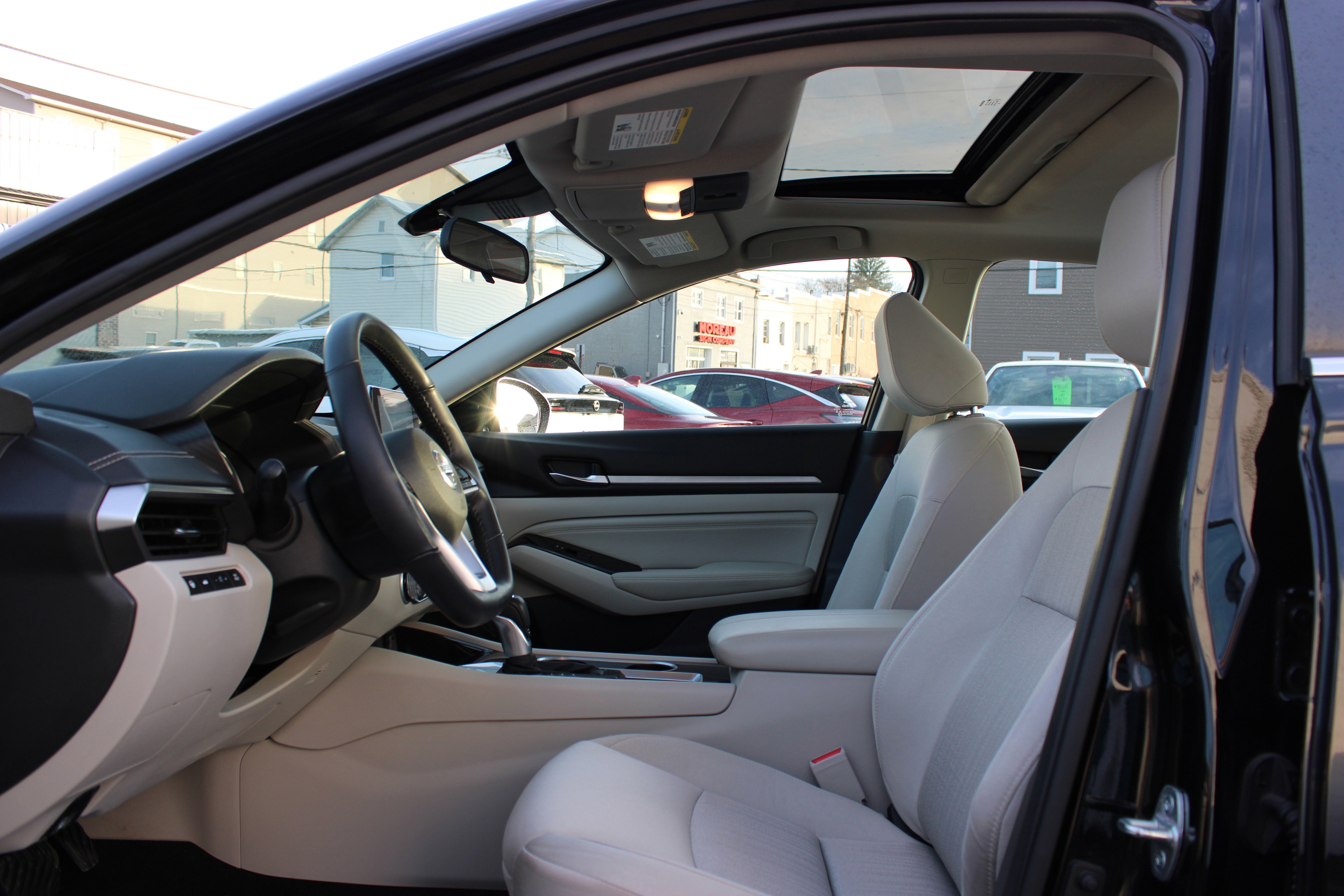 2021 Nissan Altima 2.5 SV