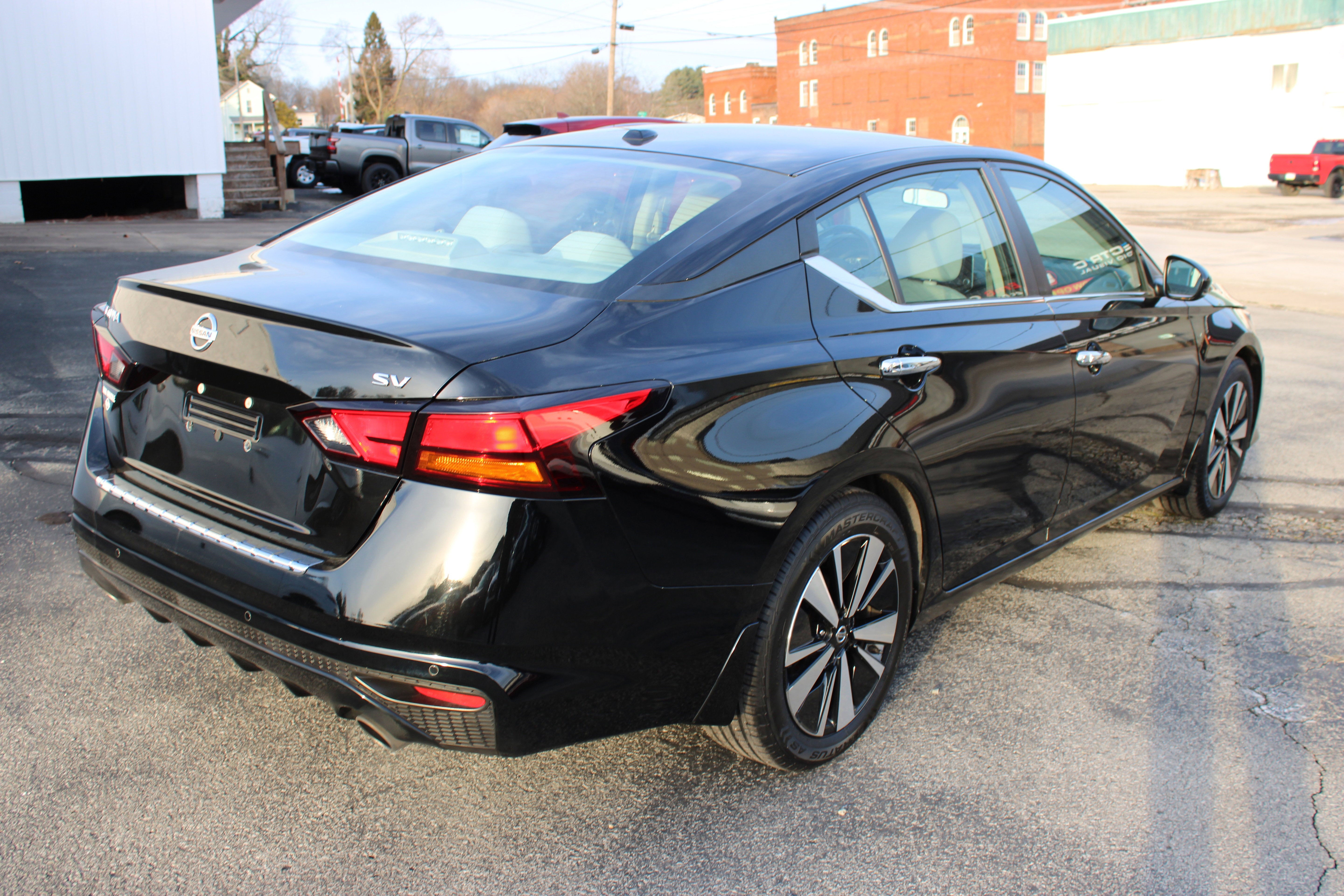 2021 Nissan Altima 2.5 SV