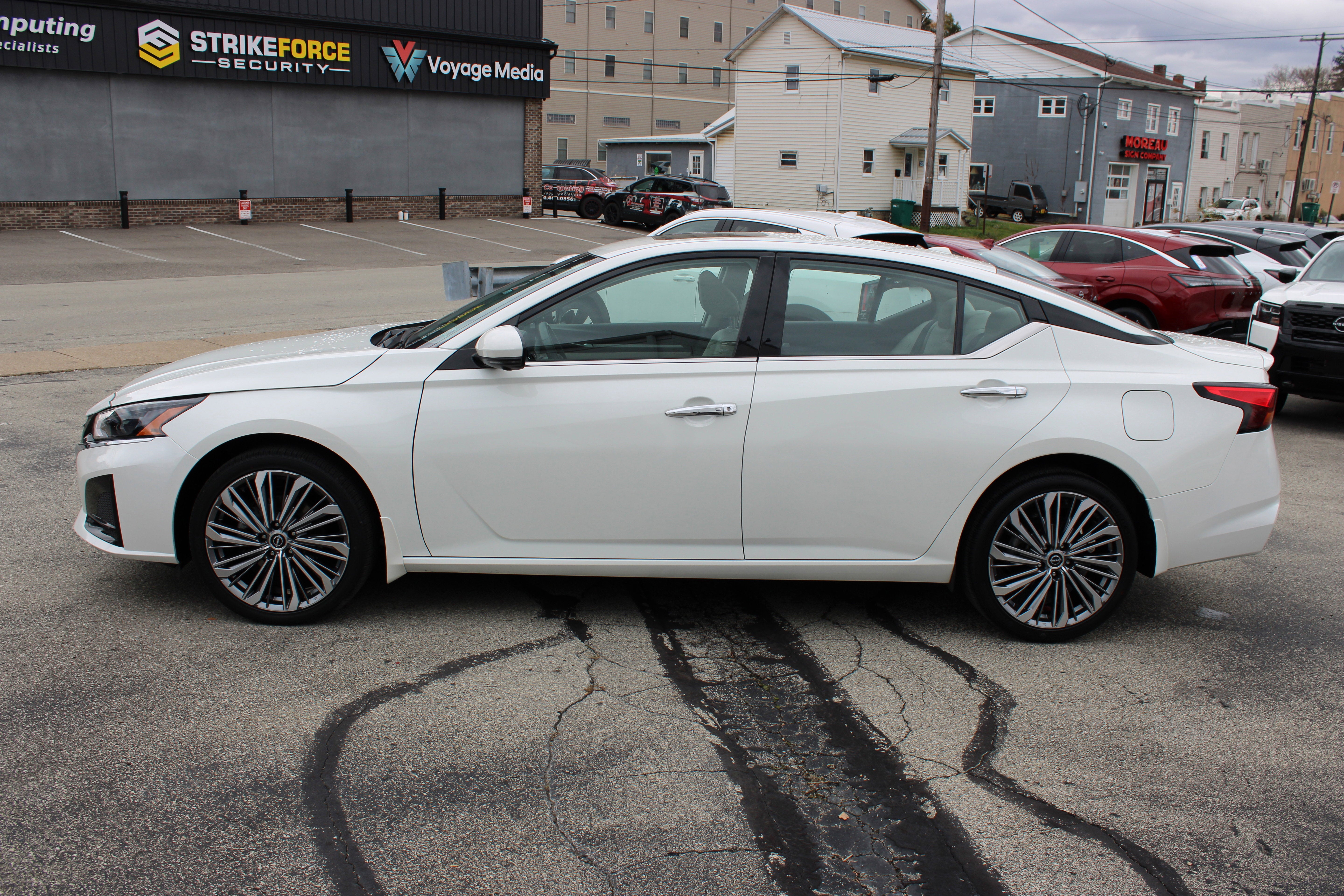 2023 Nissan Altima 2.5 SL