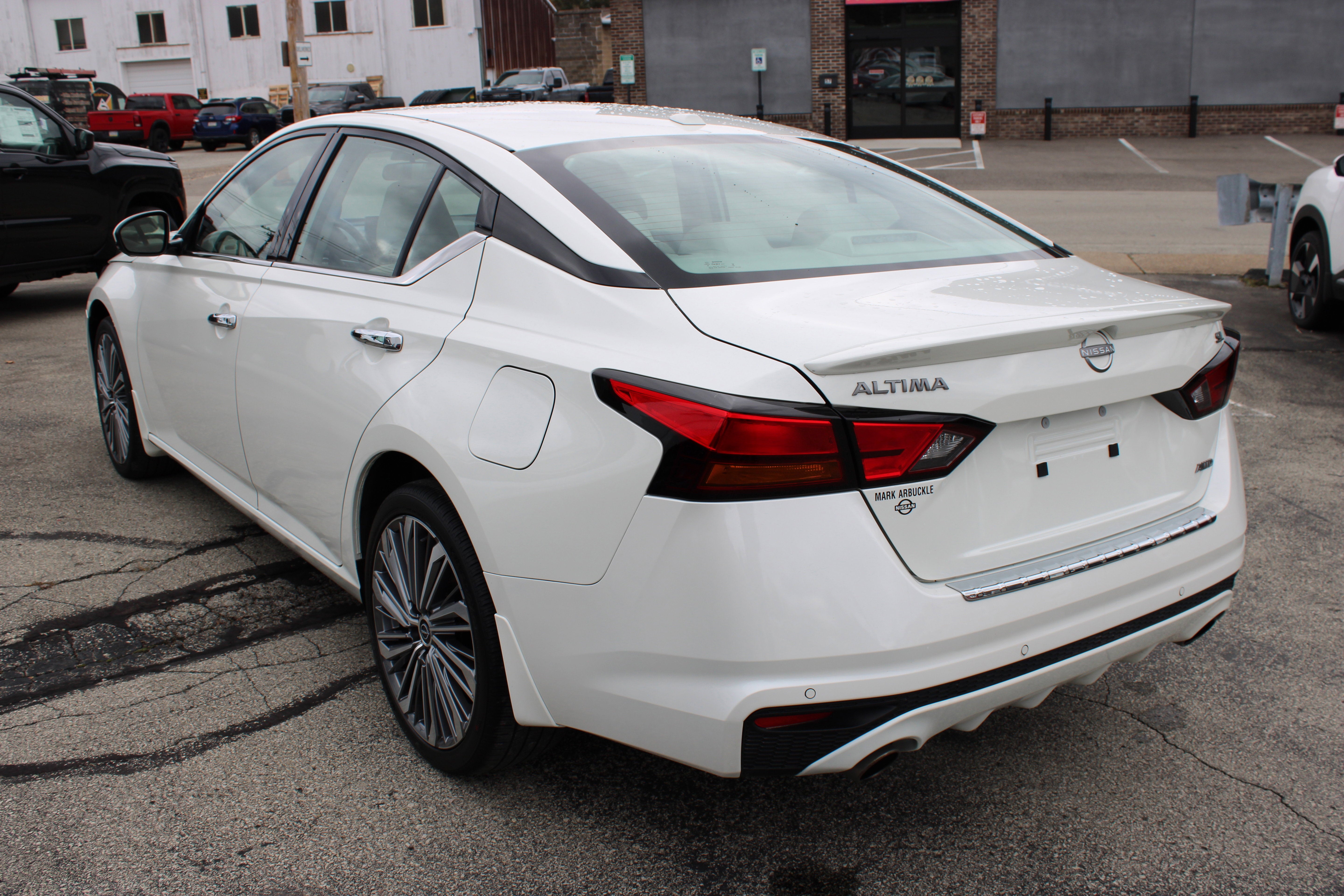 2023 Nissan Altima 2.5 SL