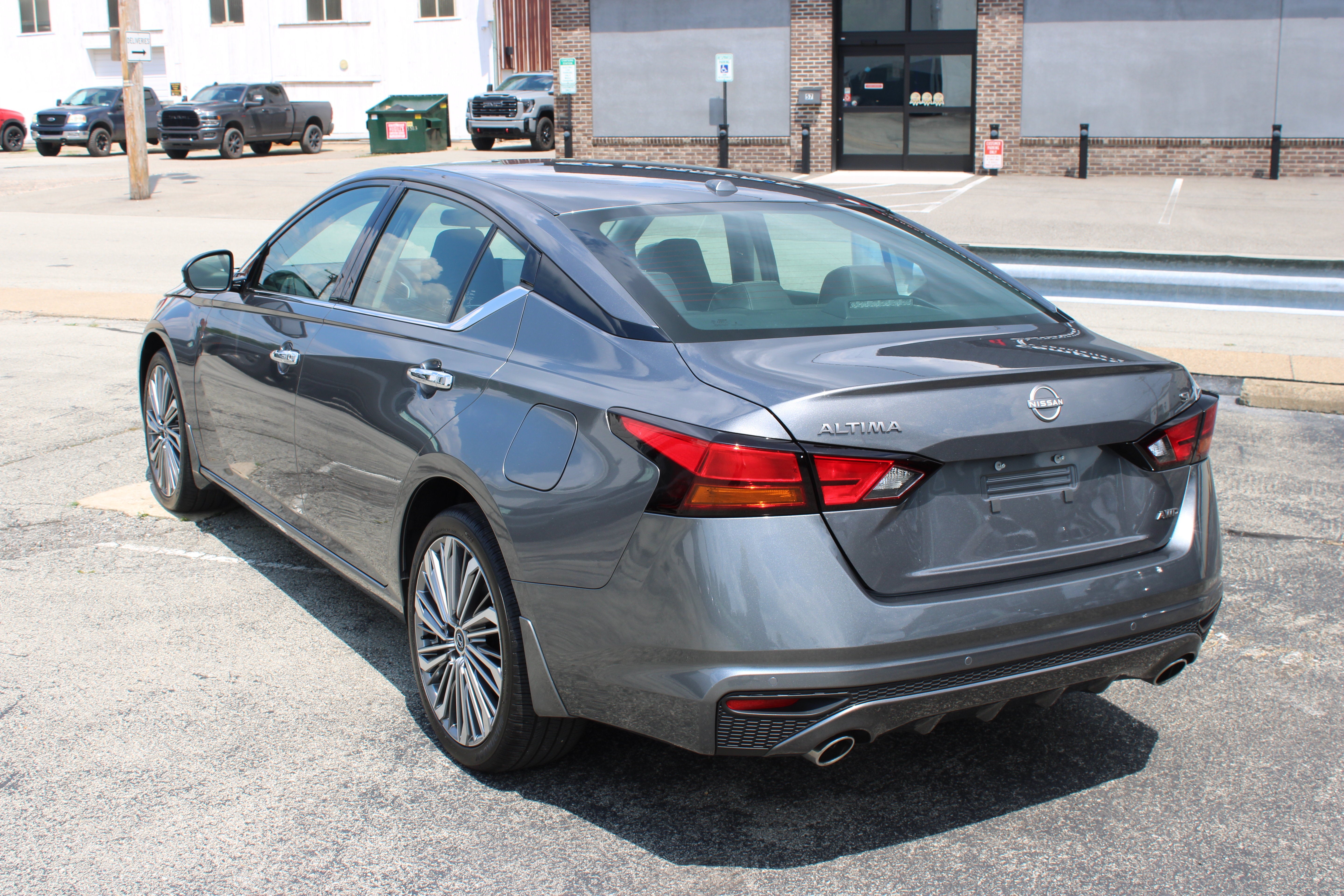 2025 Nissan Altima SL