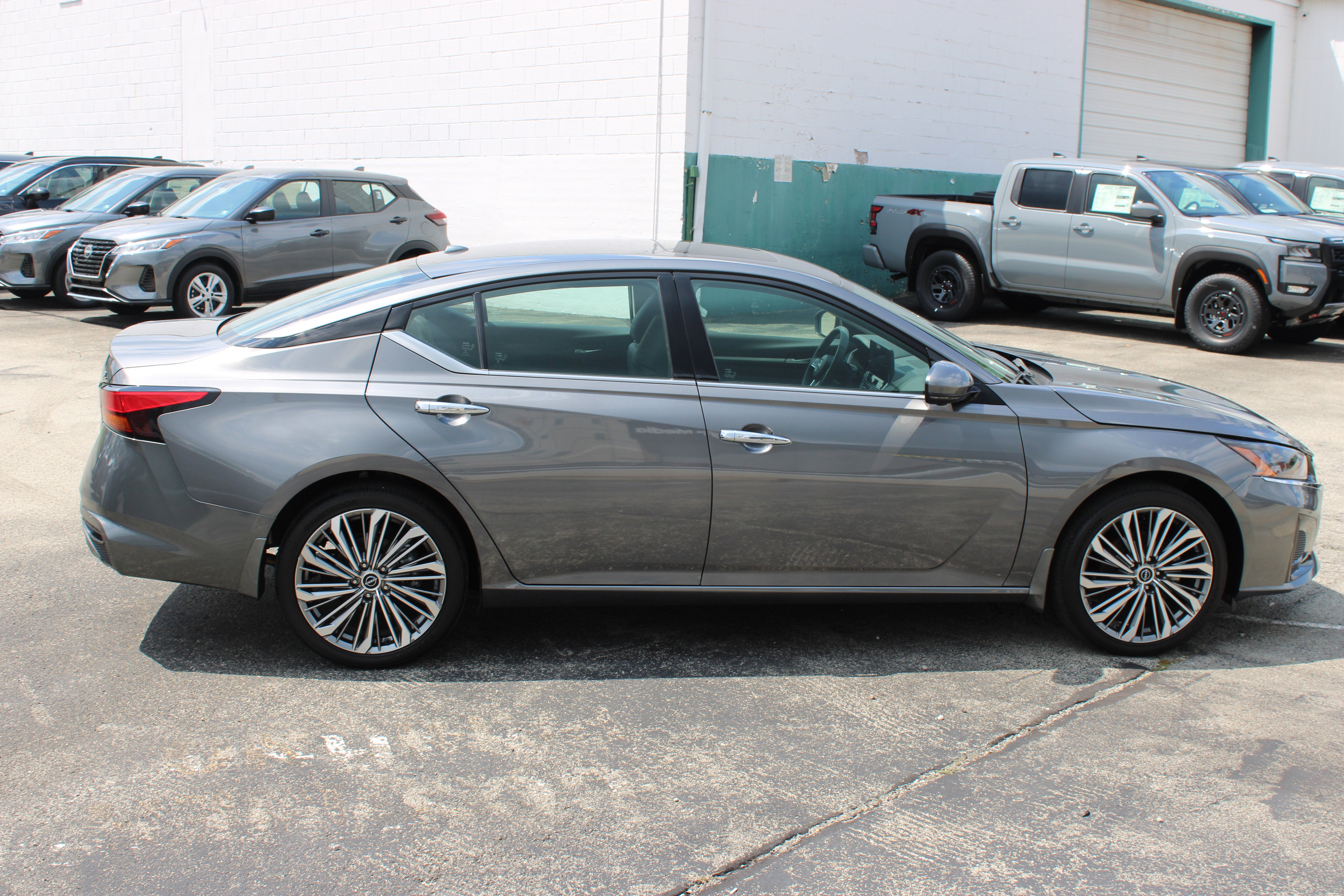 2025 Nissan Altima SL