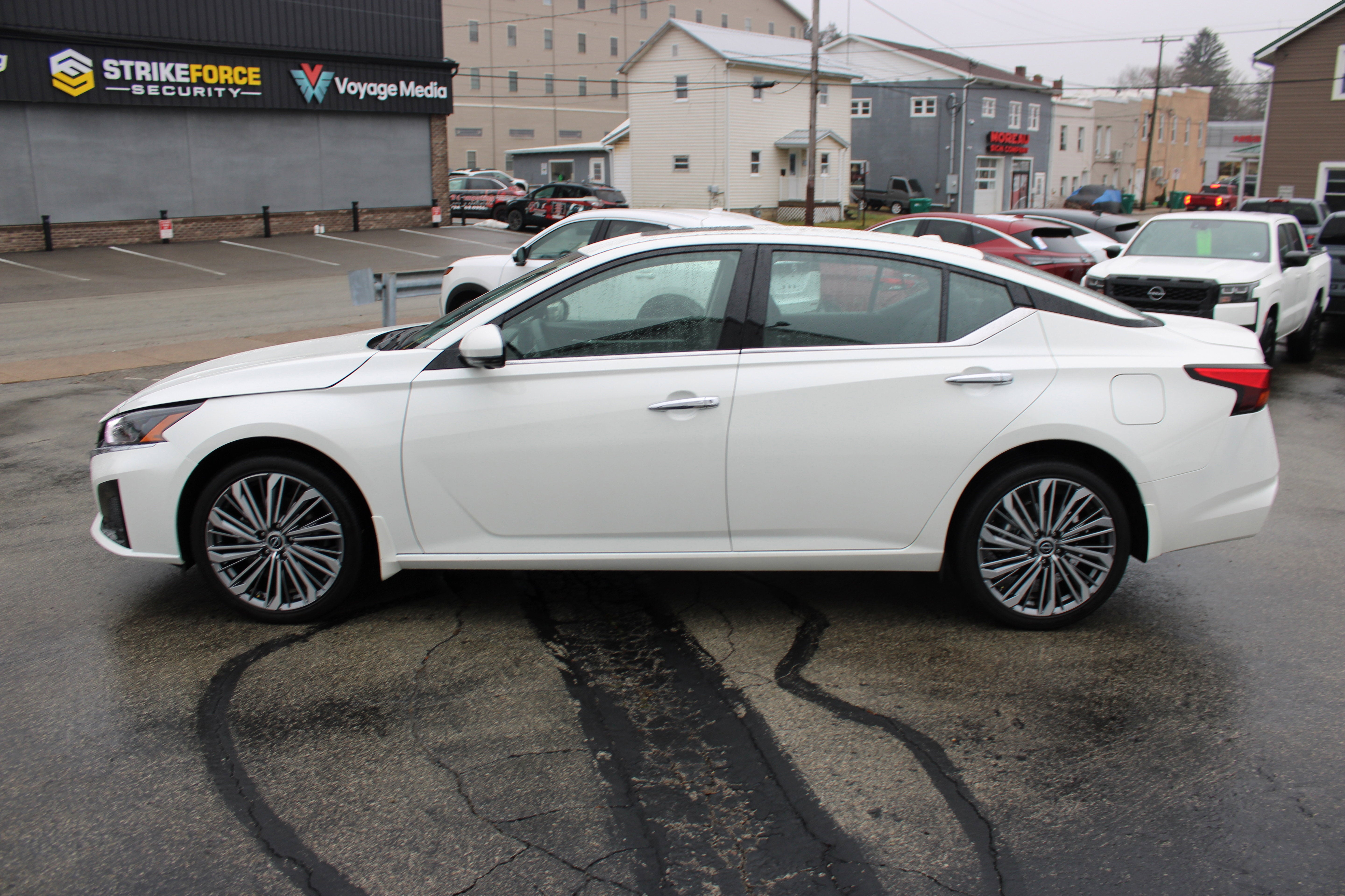 2025 Nissan Altima SL