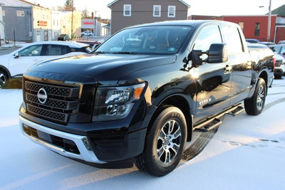 2024 Nissan Titan SV