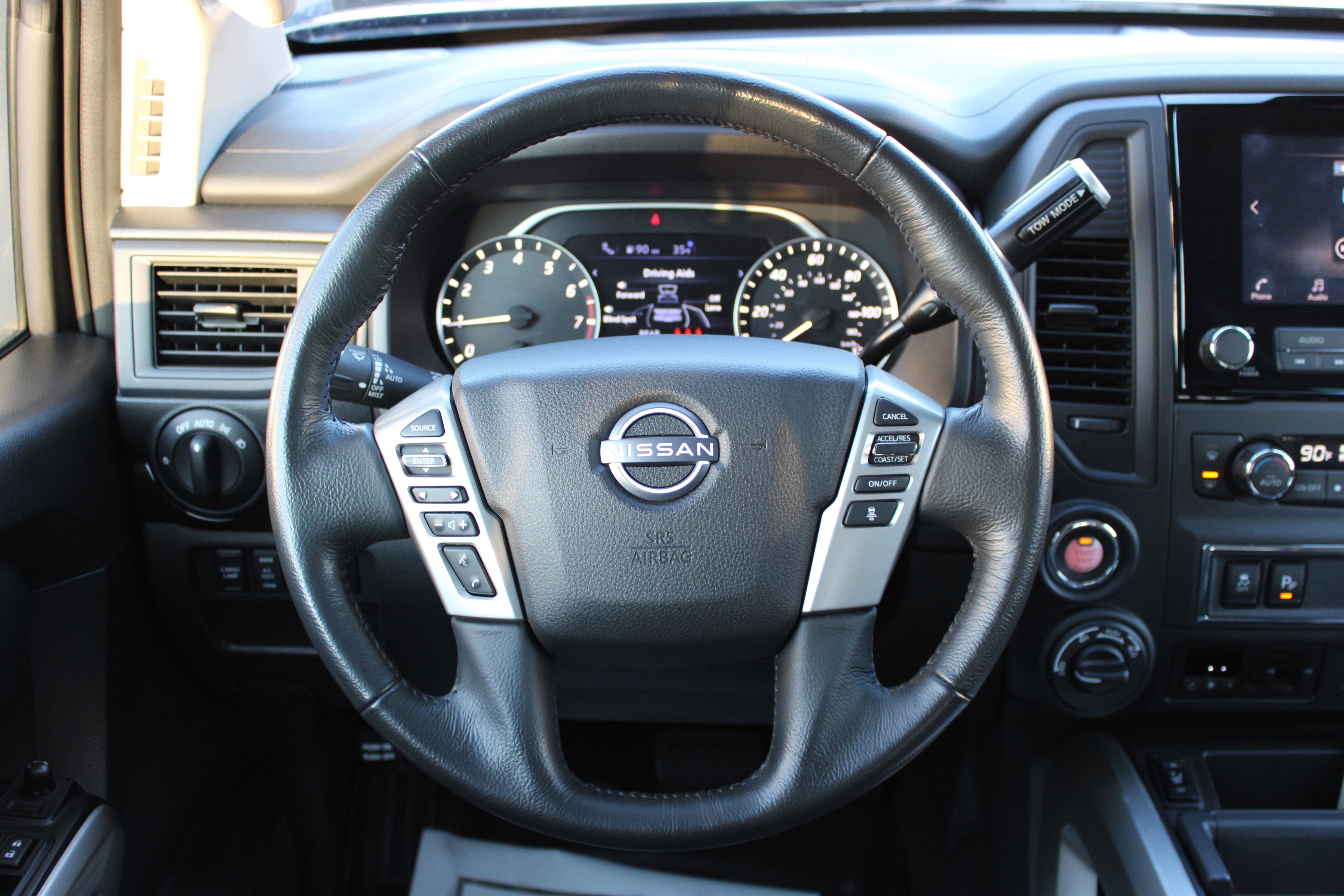 2024 Nissan Titan SV