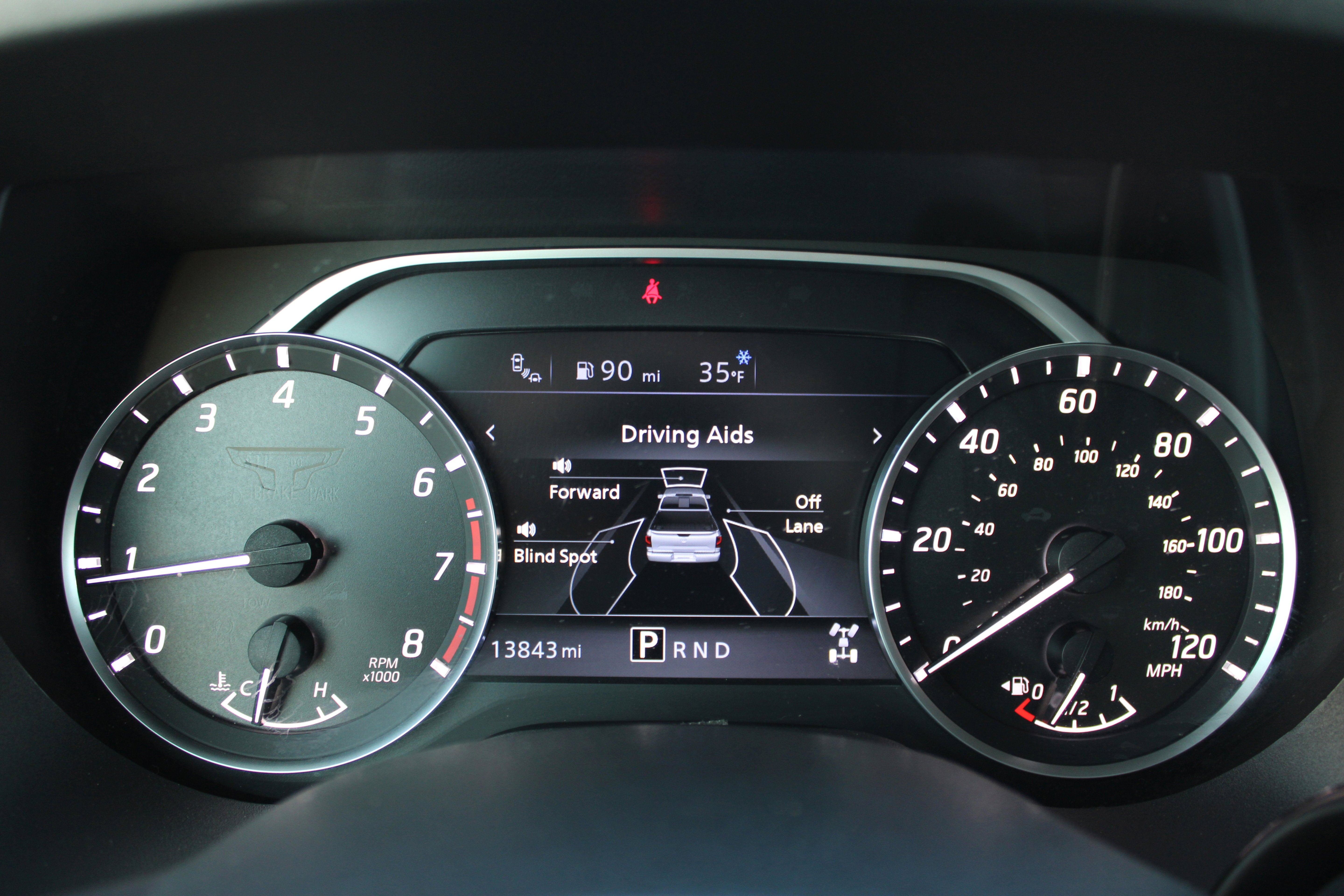 2024 Nissan Titan SV