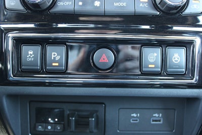 2023 Nissan Titan Platinum Reserve