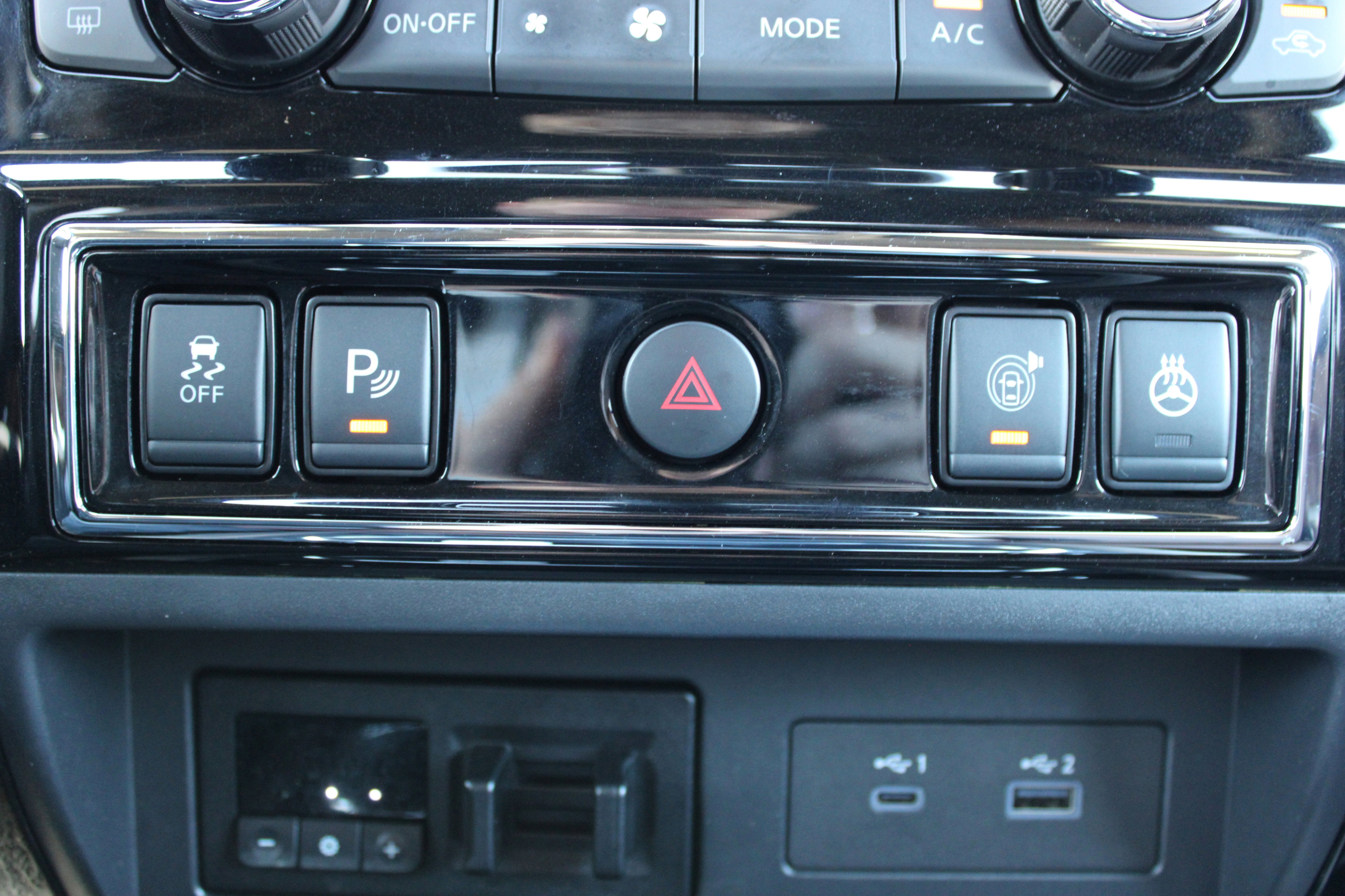 2023 Nissan Titan Platinum Reserve