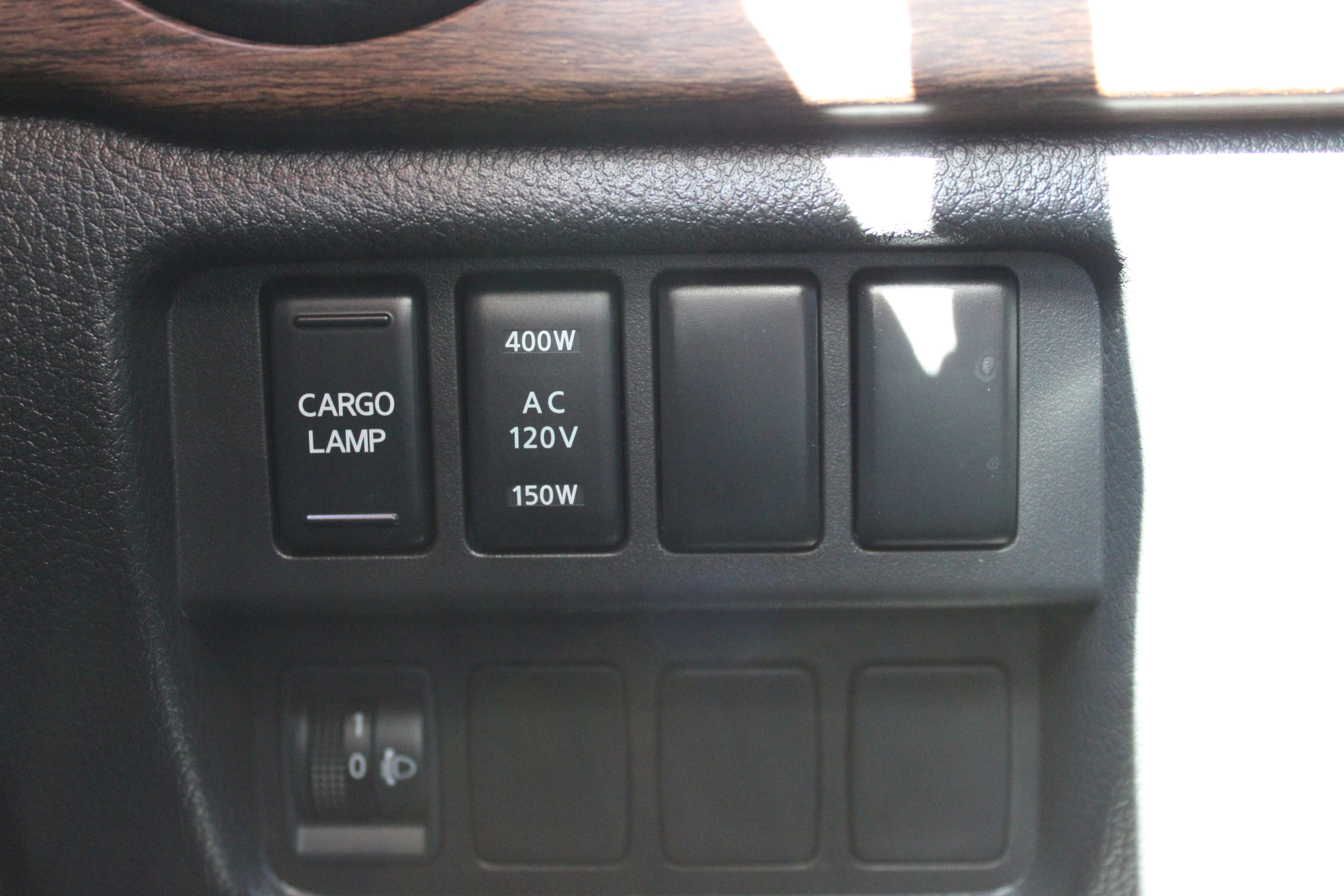 2023 Nissan Titan Platinum Reserve