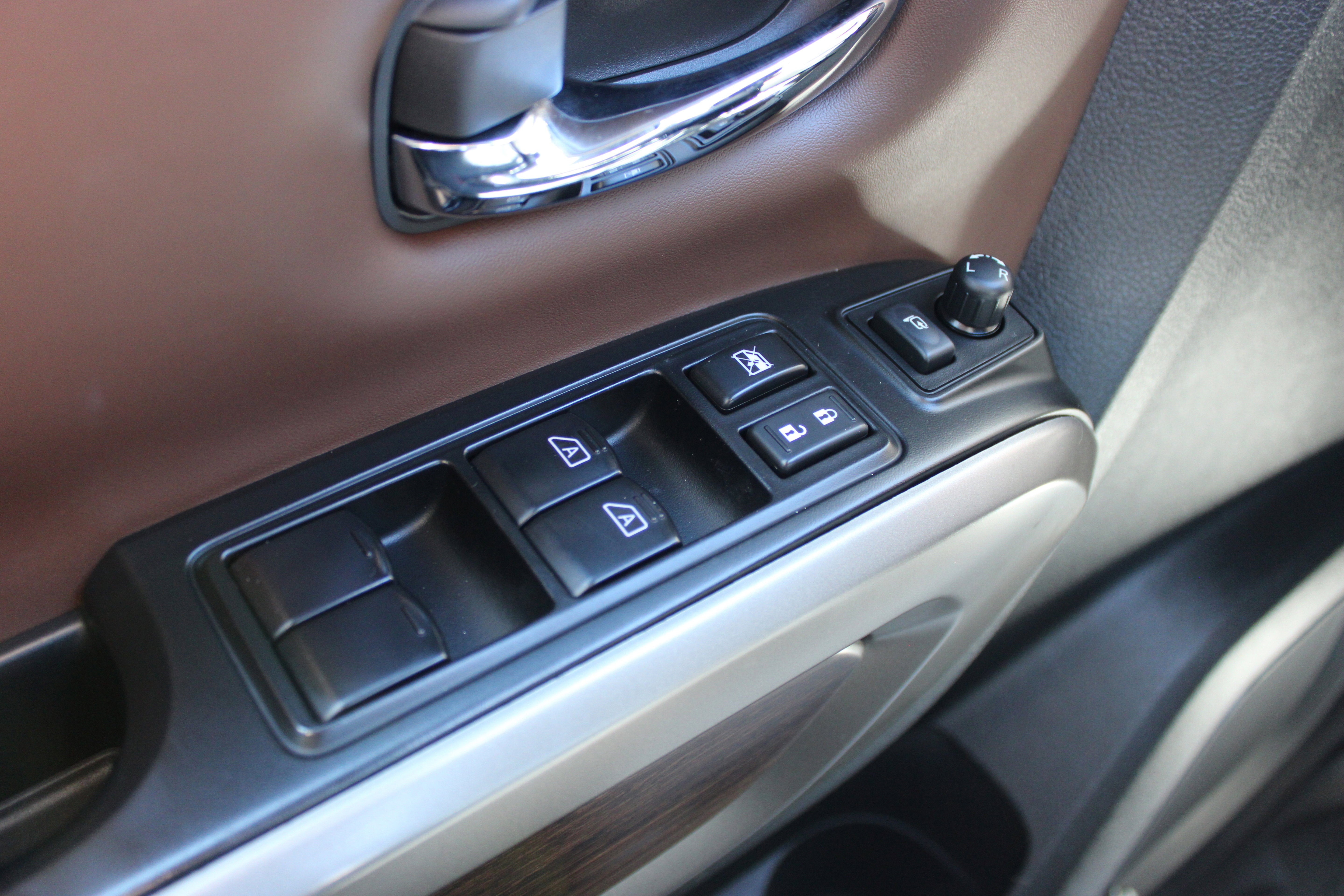 2023 Nissan Titan Platinum Reserve