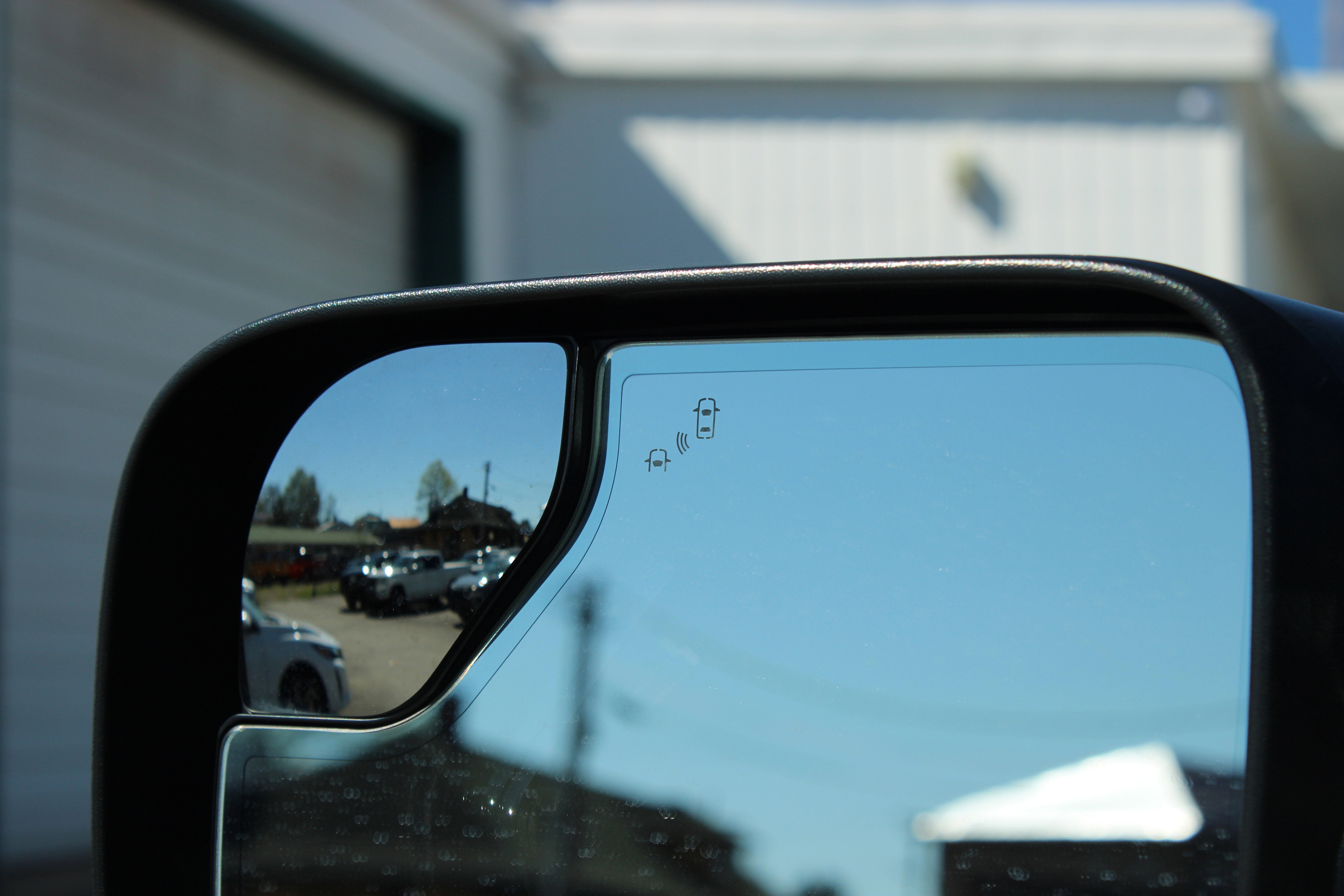 2023 Nissan Titan Platinum Reserve