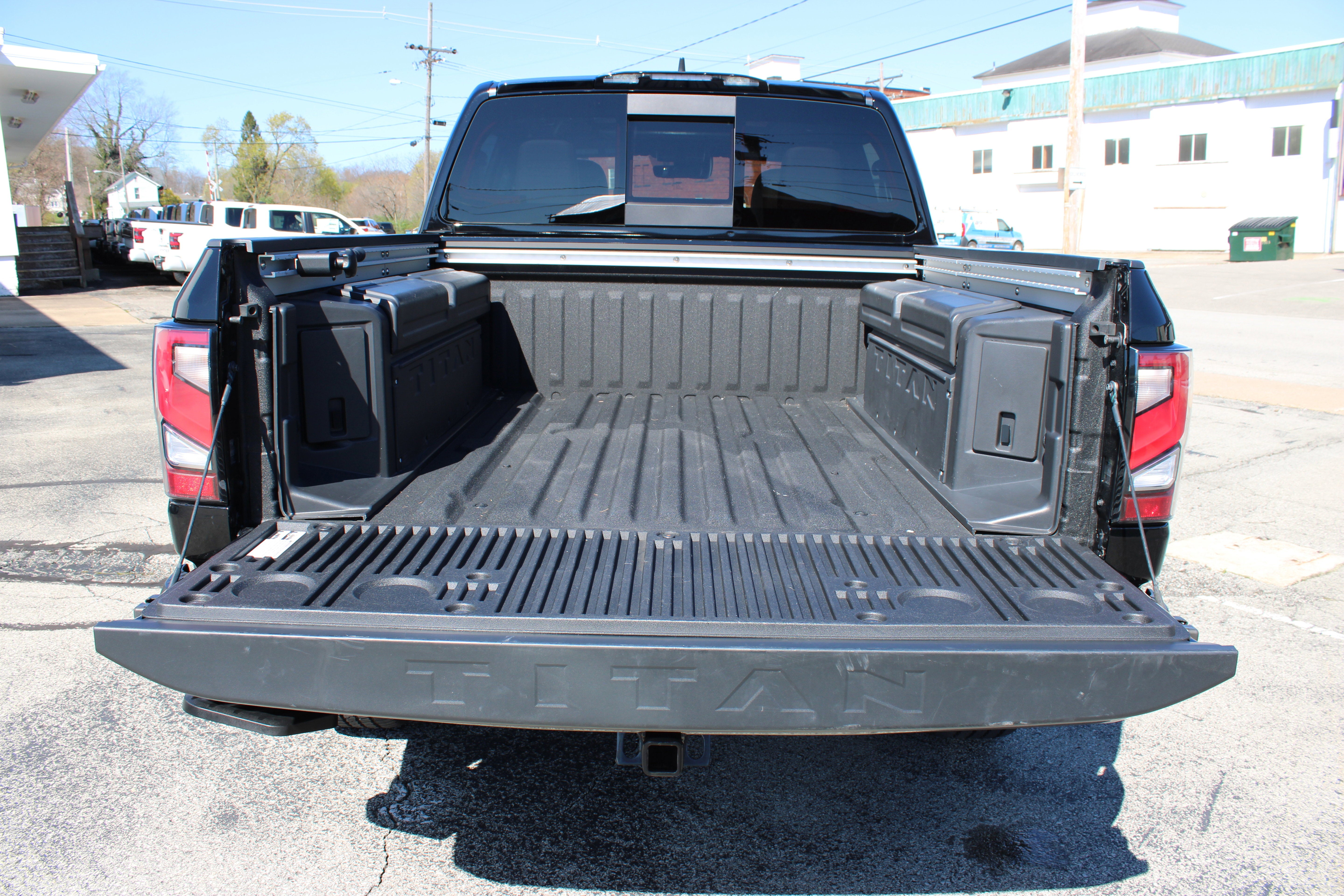 2023 Nissan Titan Platinum Reserve