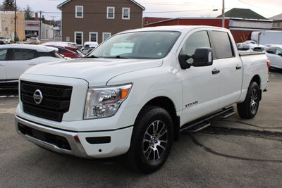 2022 Nissan Titan SV