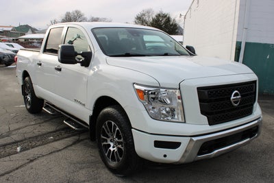 2022 Nissan Titan SV
