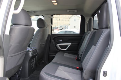 2022 Nissan Titan SV