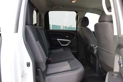 2022 Nissan Titan SV