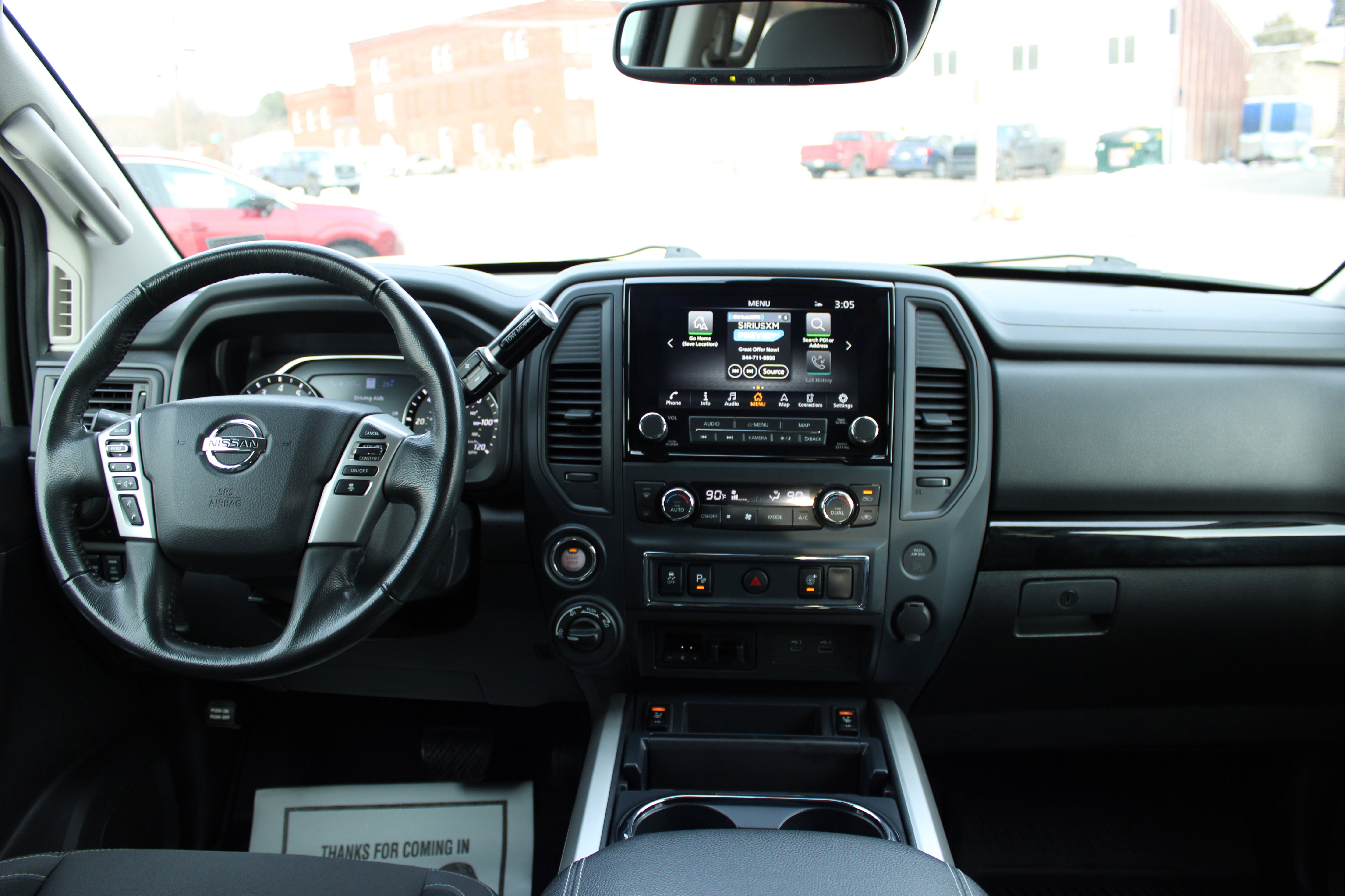 2022 Nissan Titan SV