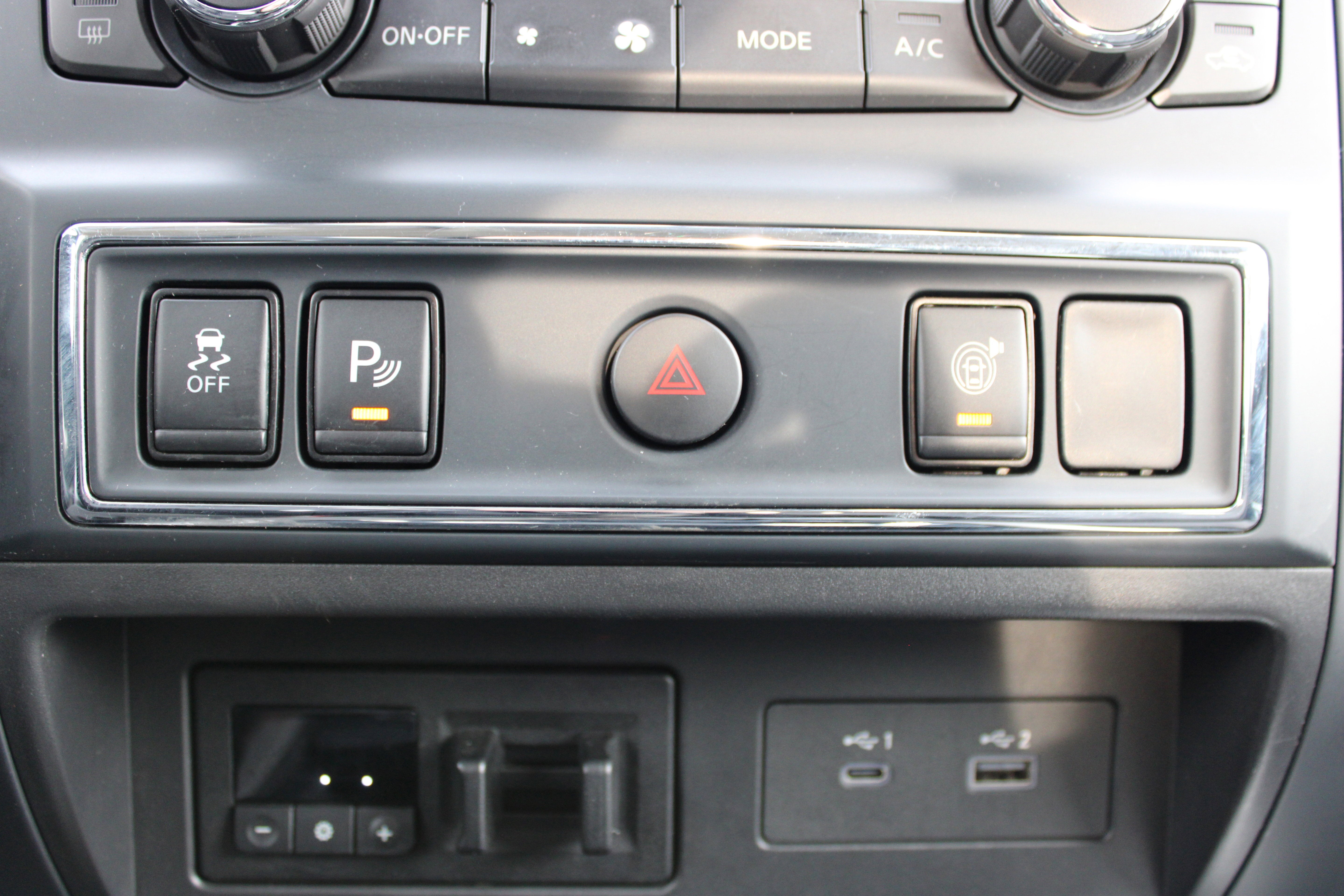 2022 Nissan Titan SV