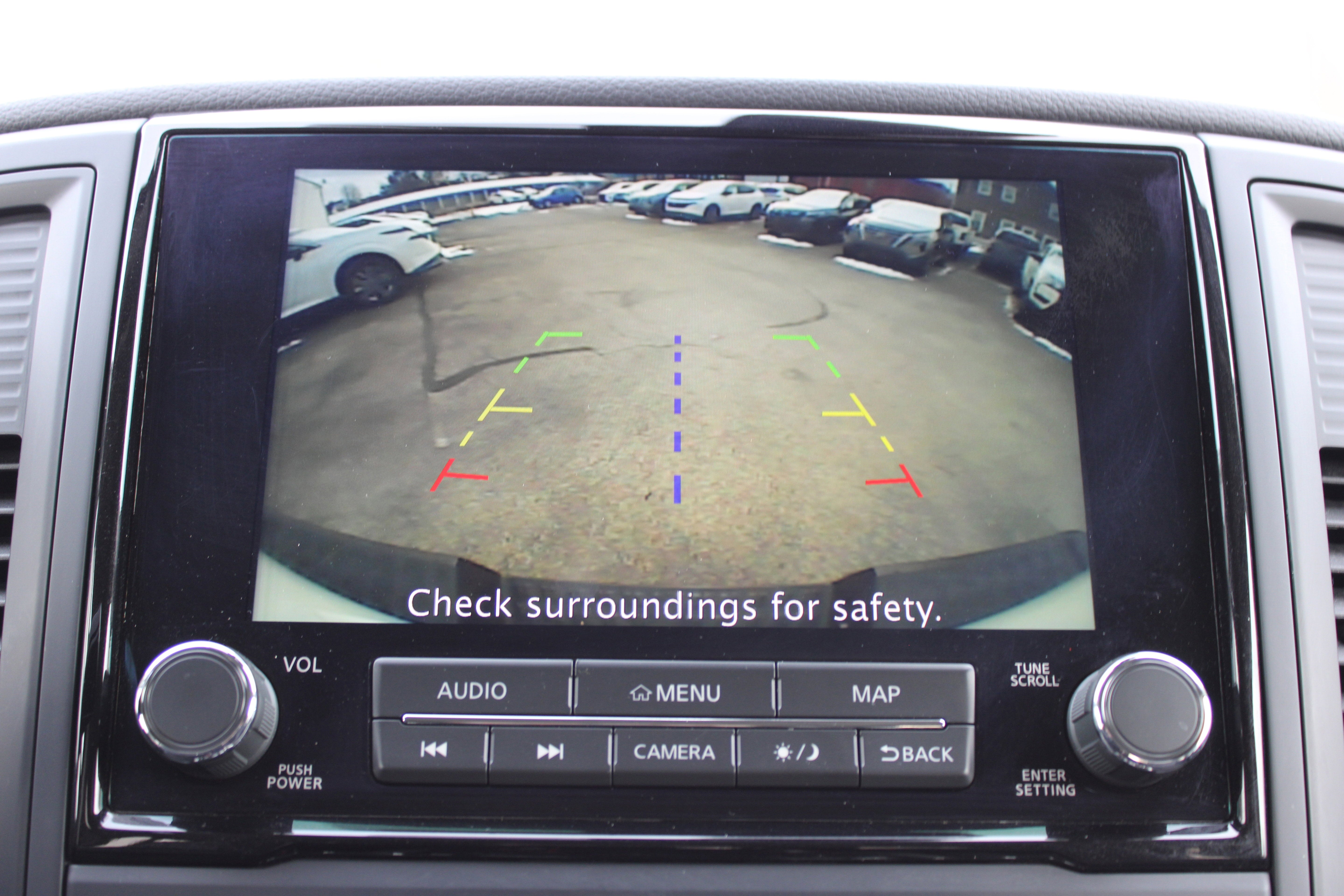 2022 Nissan Titan SV