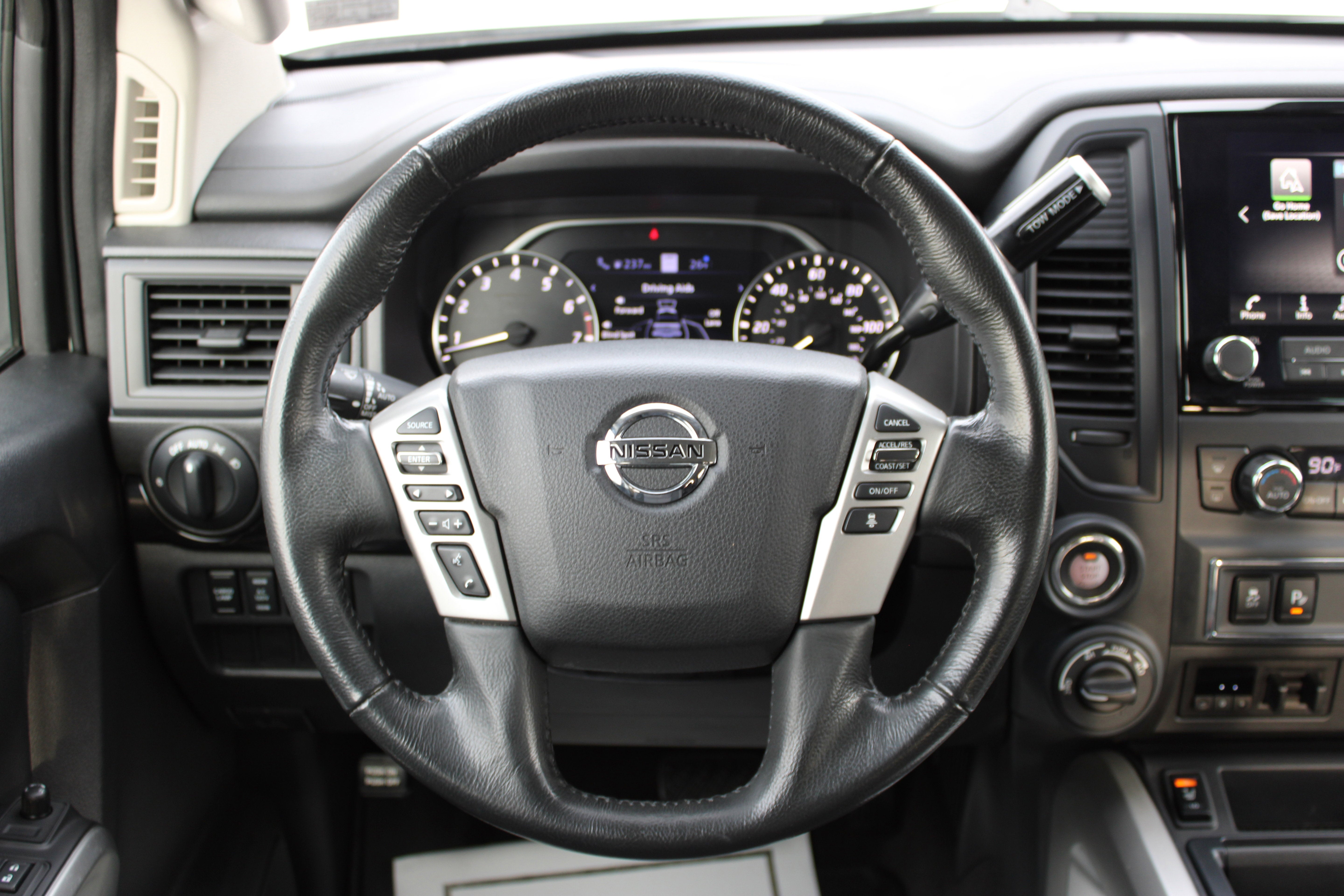 2022 Nissan Titan SV