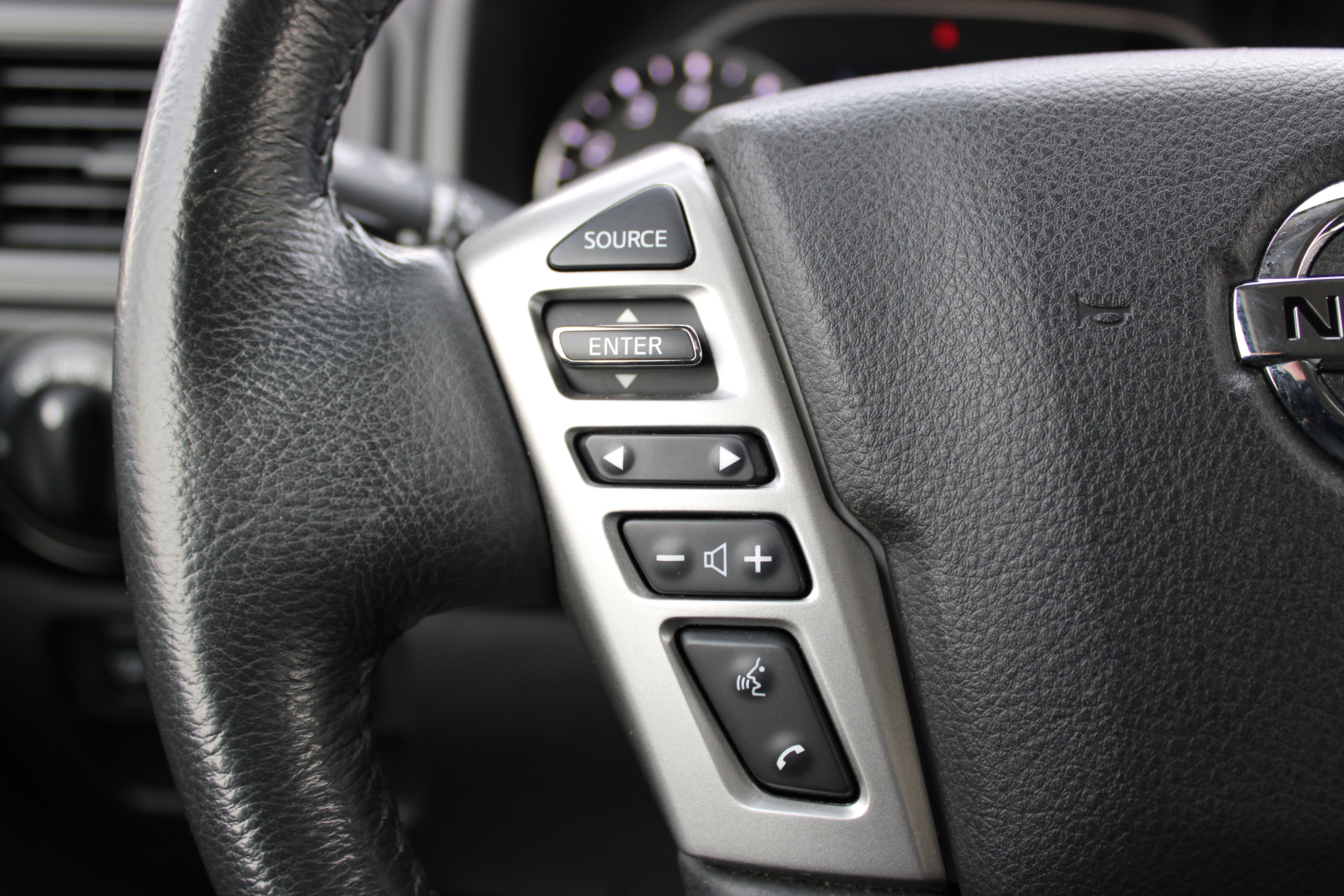 2022 Nissan Titan SV