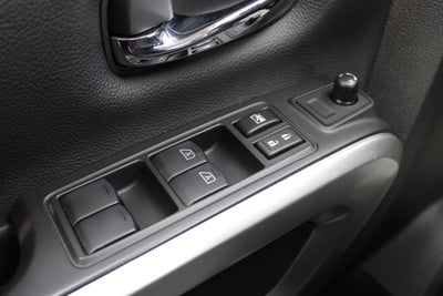 2022 Nissan Titan SV