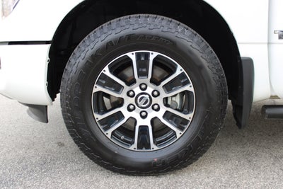 2022 Nissan Titan SV