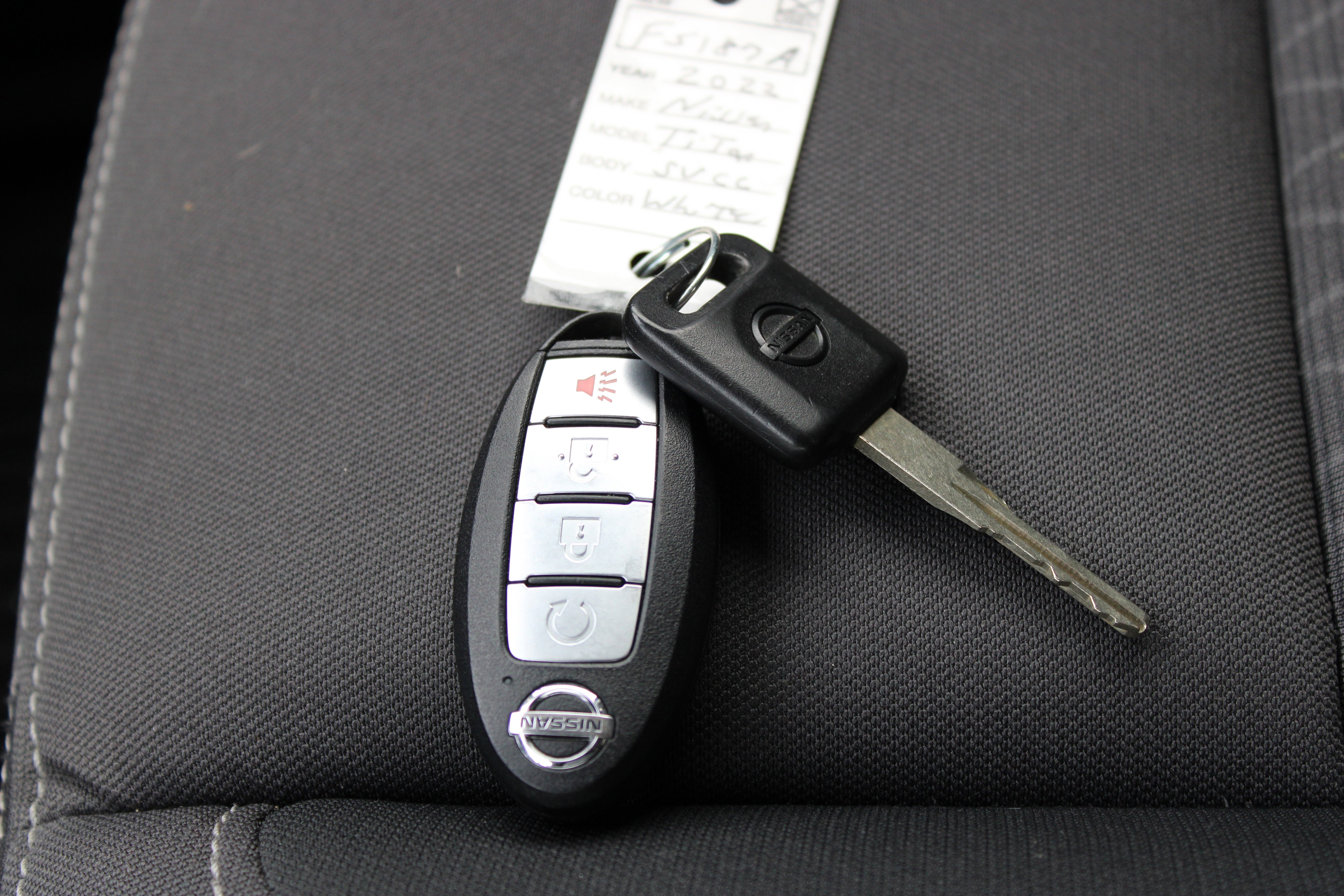 2022 Nissan Titan SV