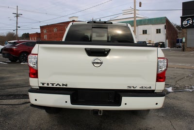 2022 Nissan Titan SV