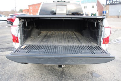 2022 Nissan Titan SV