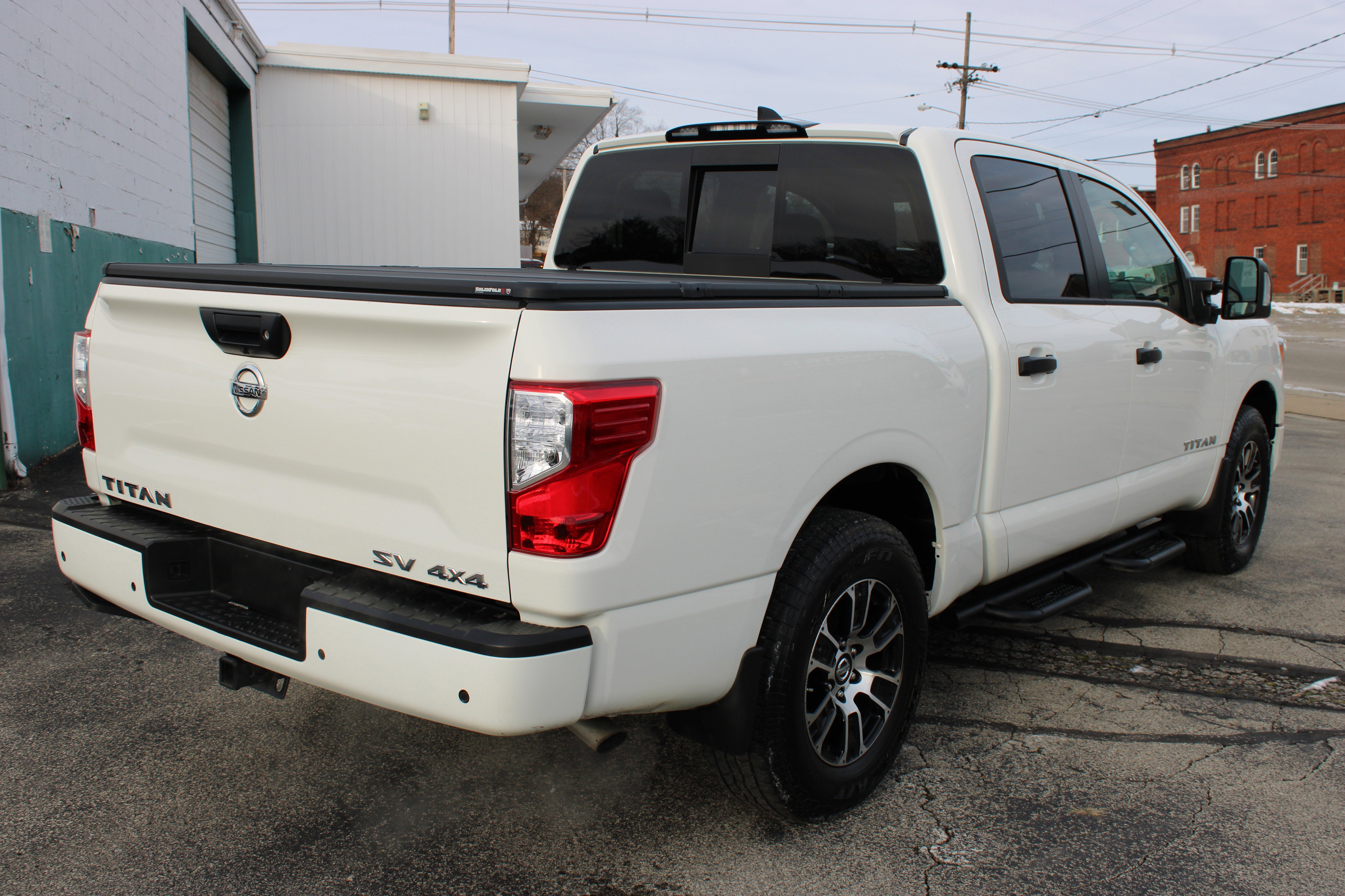 2022 Nissan Titan SV