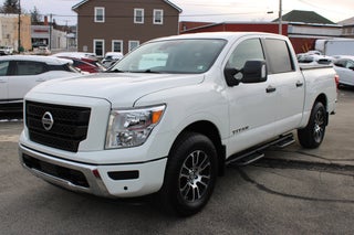 2022 Nissan Titan SV