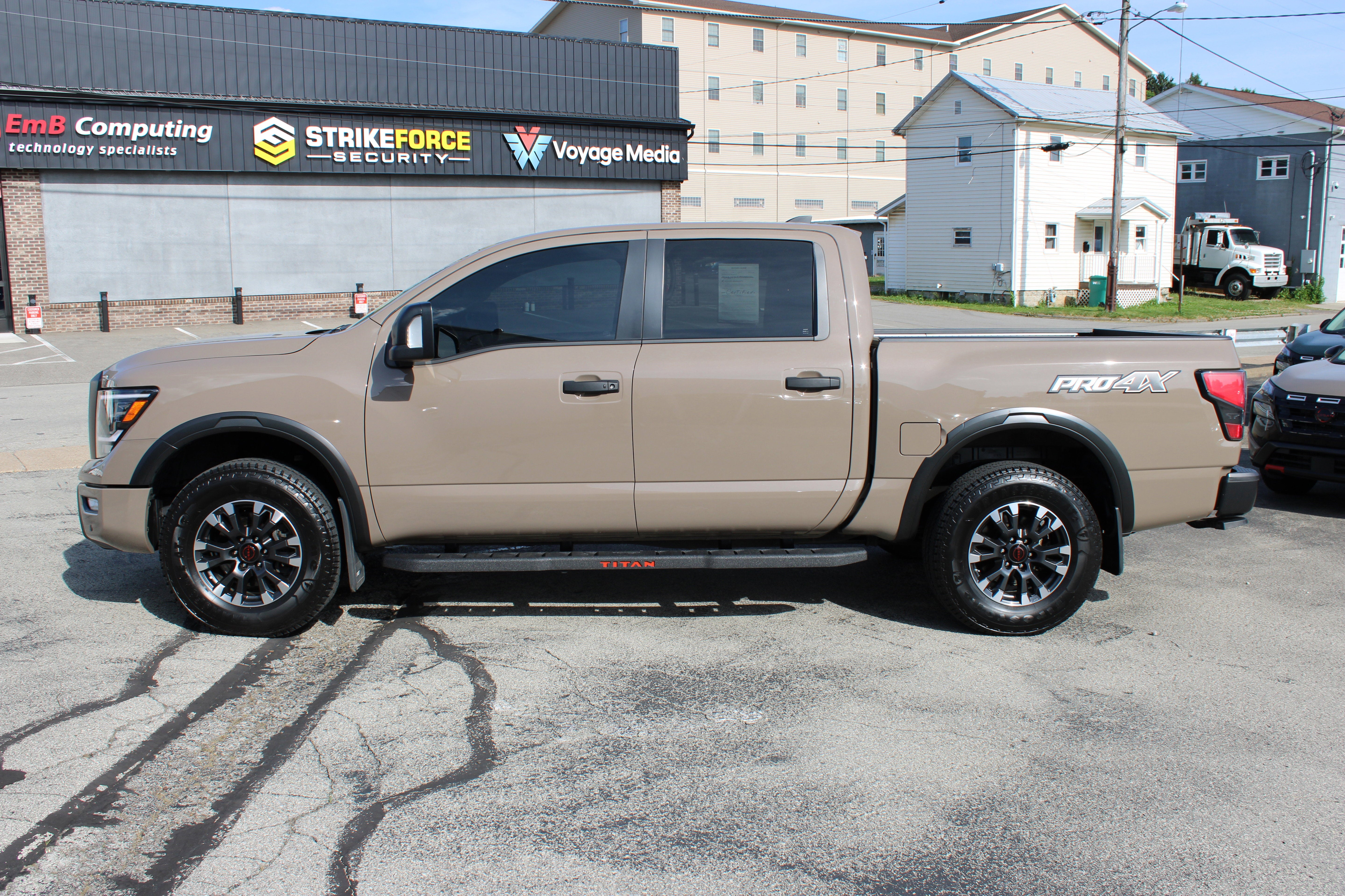 2024 Nissan Titan PRO-4X