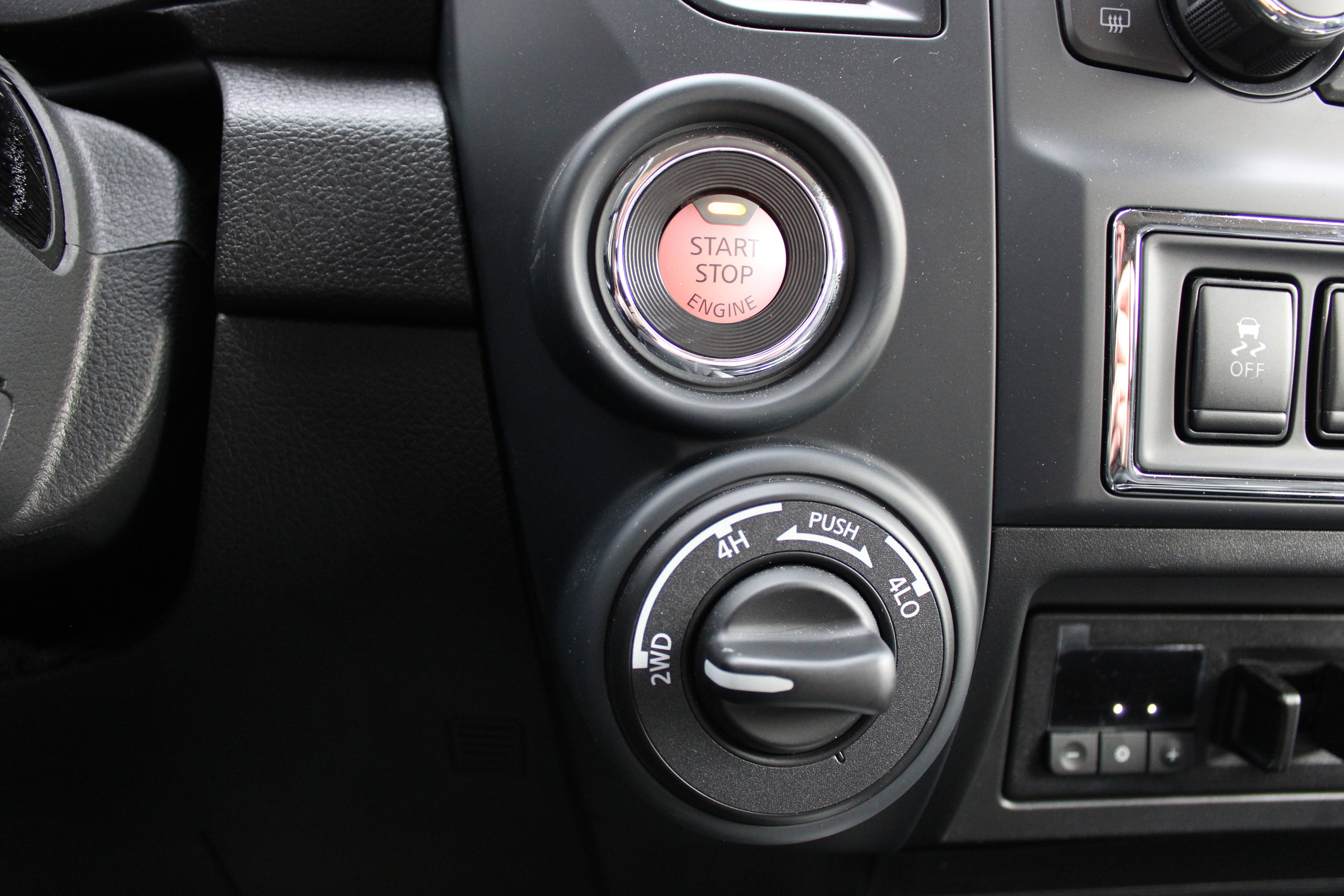 2024 Nissan Titan XD SV