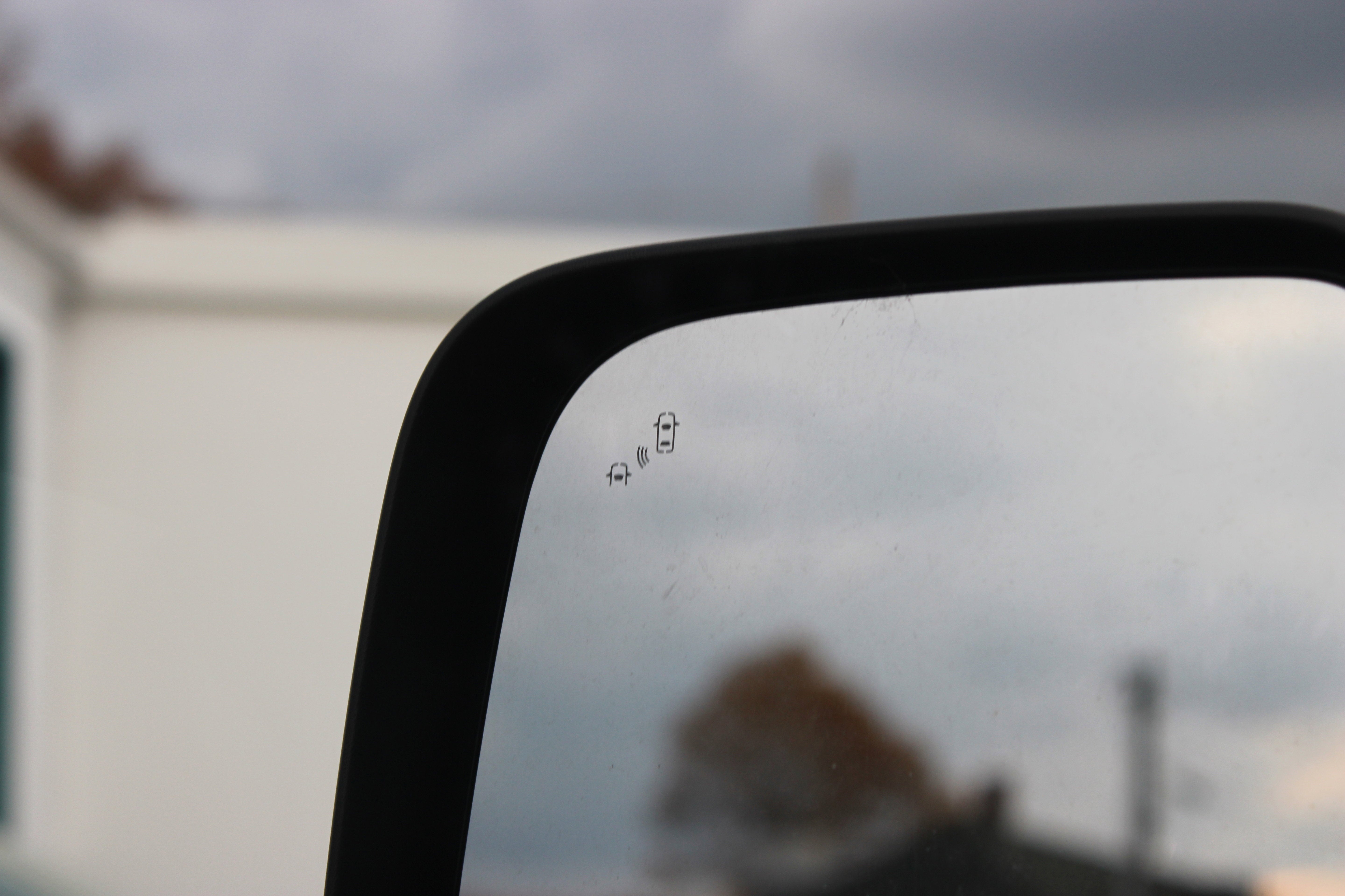 2024 Nissan Titan XD SV