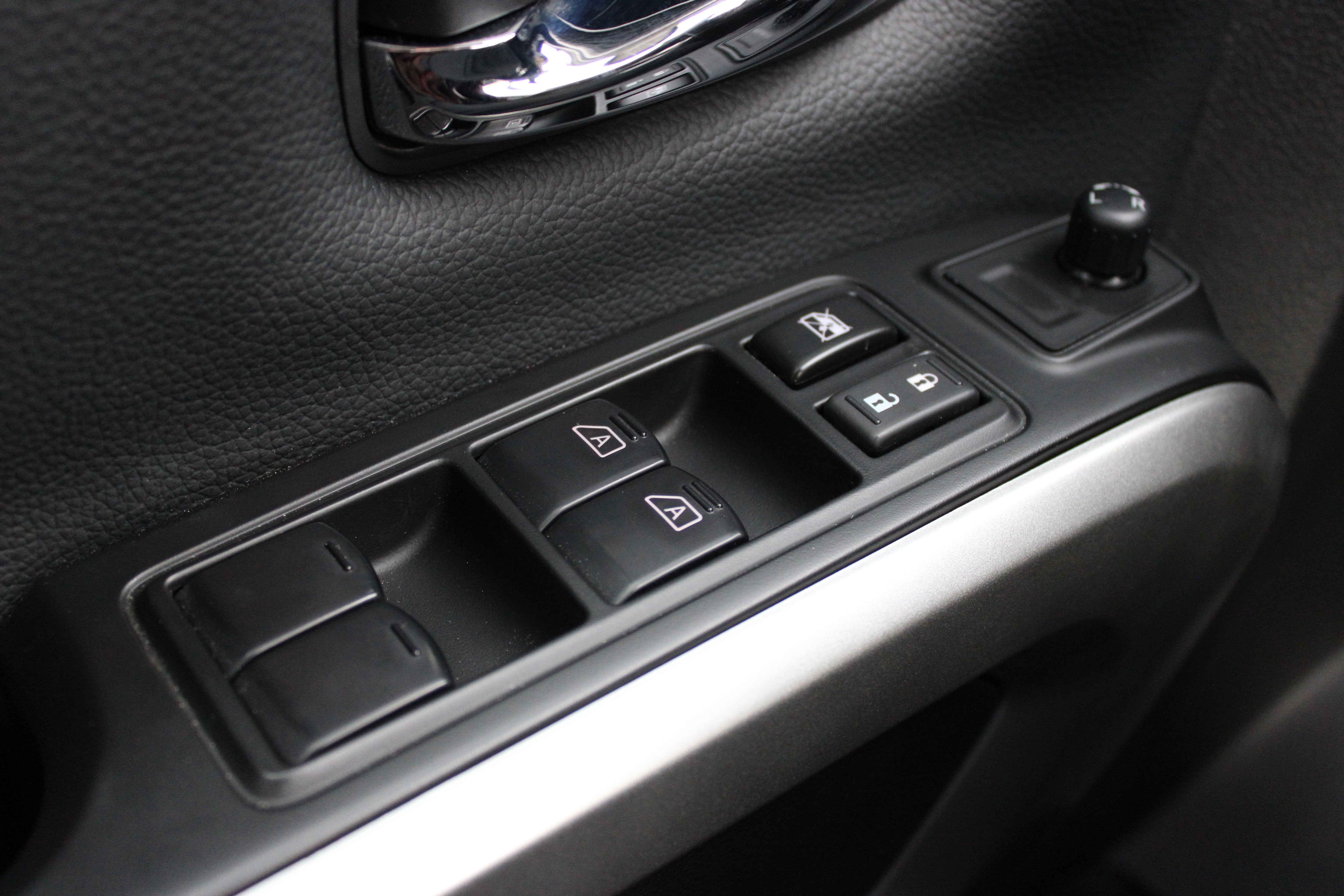 2024 Nissan Titan XD SV