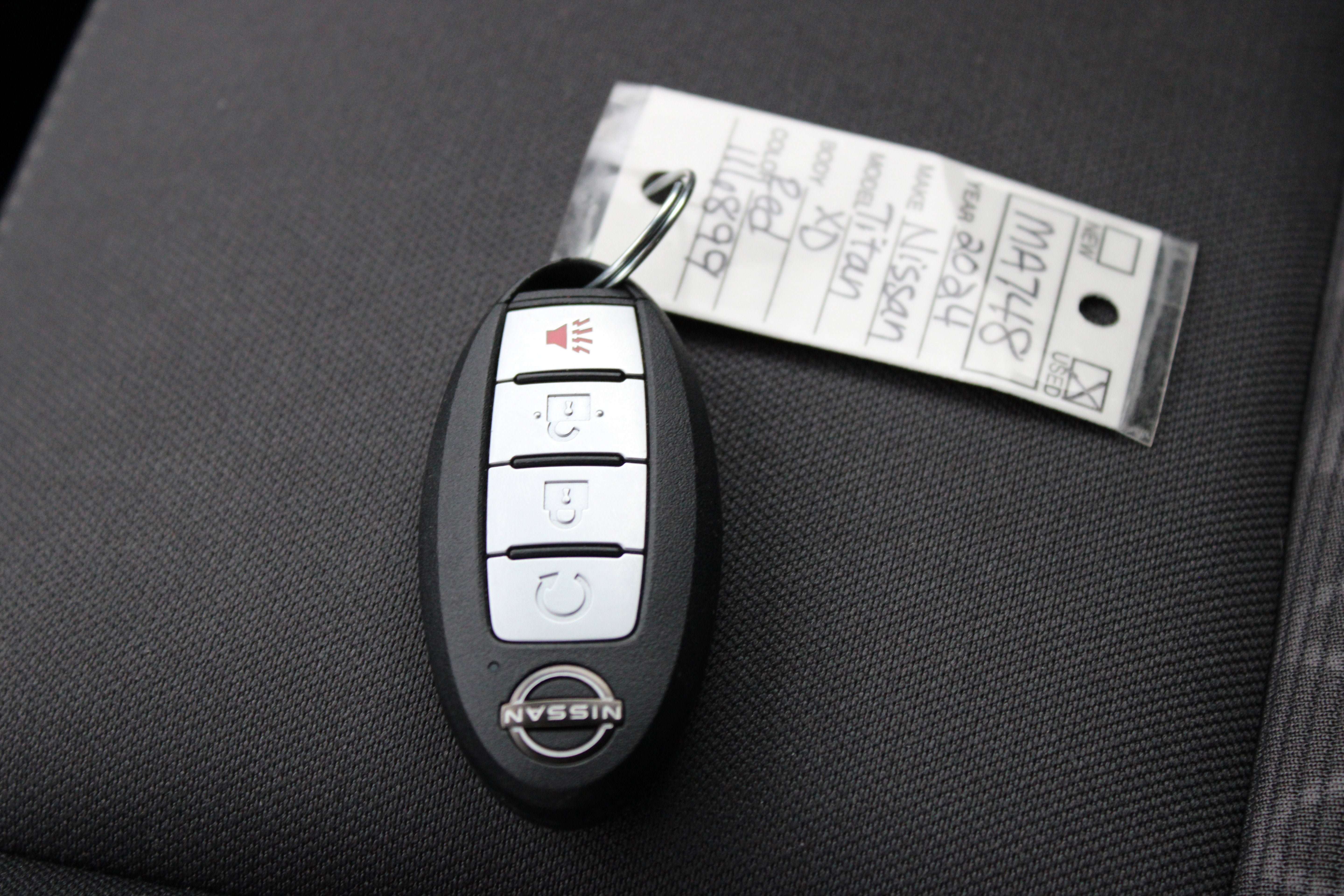 2024 Nissan Titan XD SV