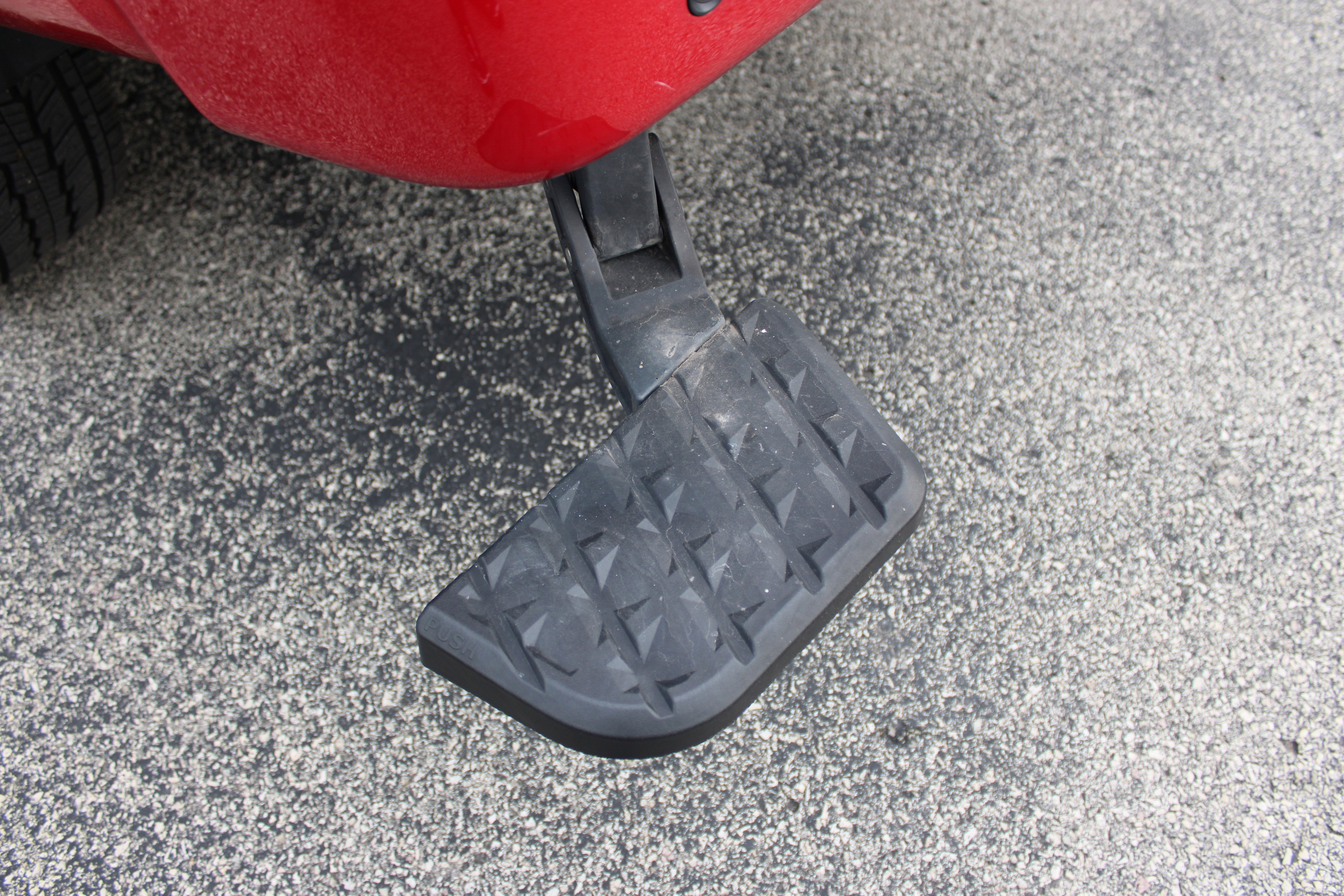 2024 Nissan Titan XD SV