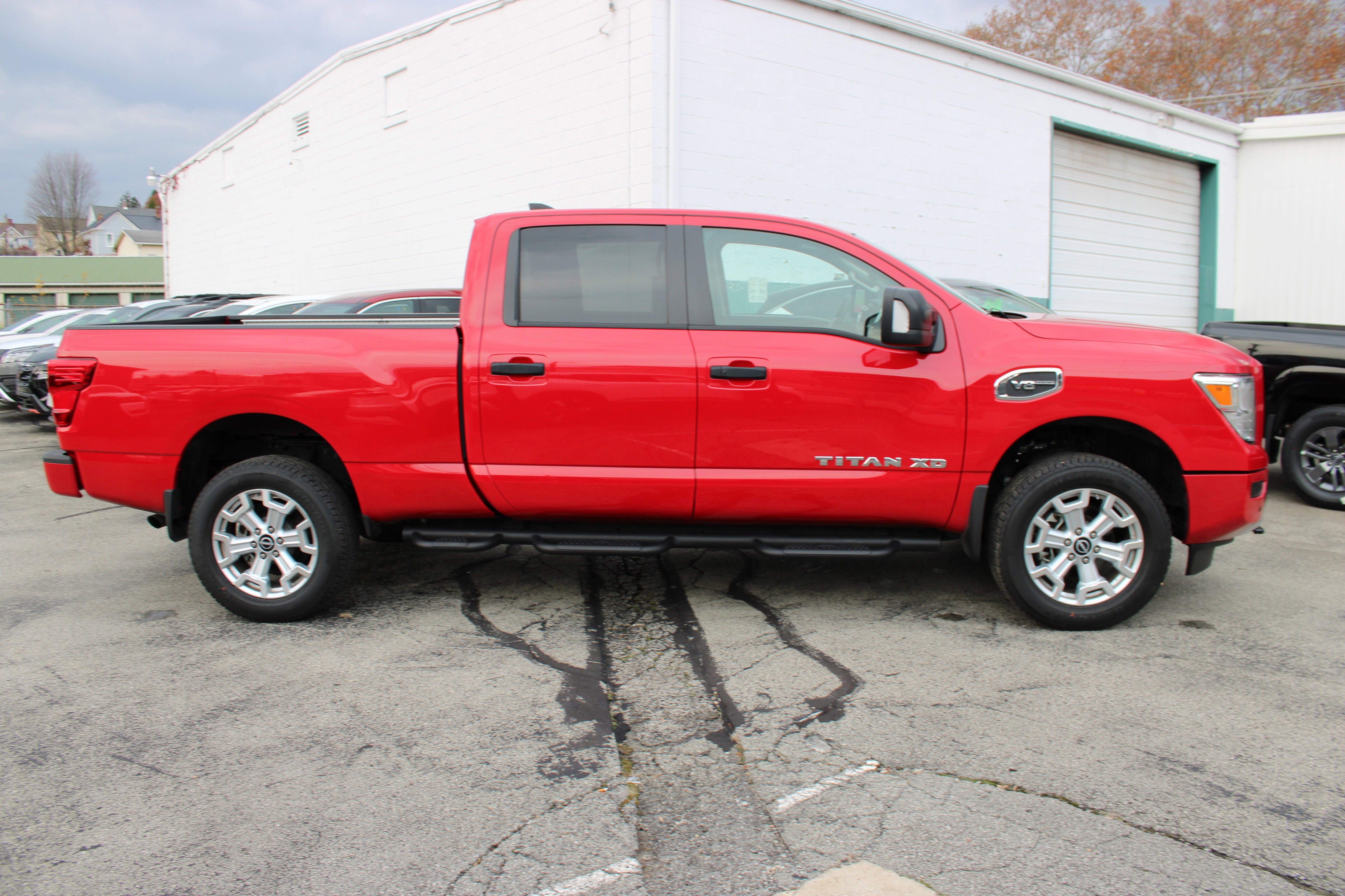 2024 Nissan Titan XD SV