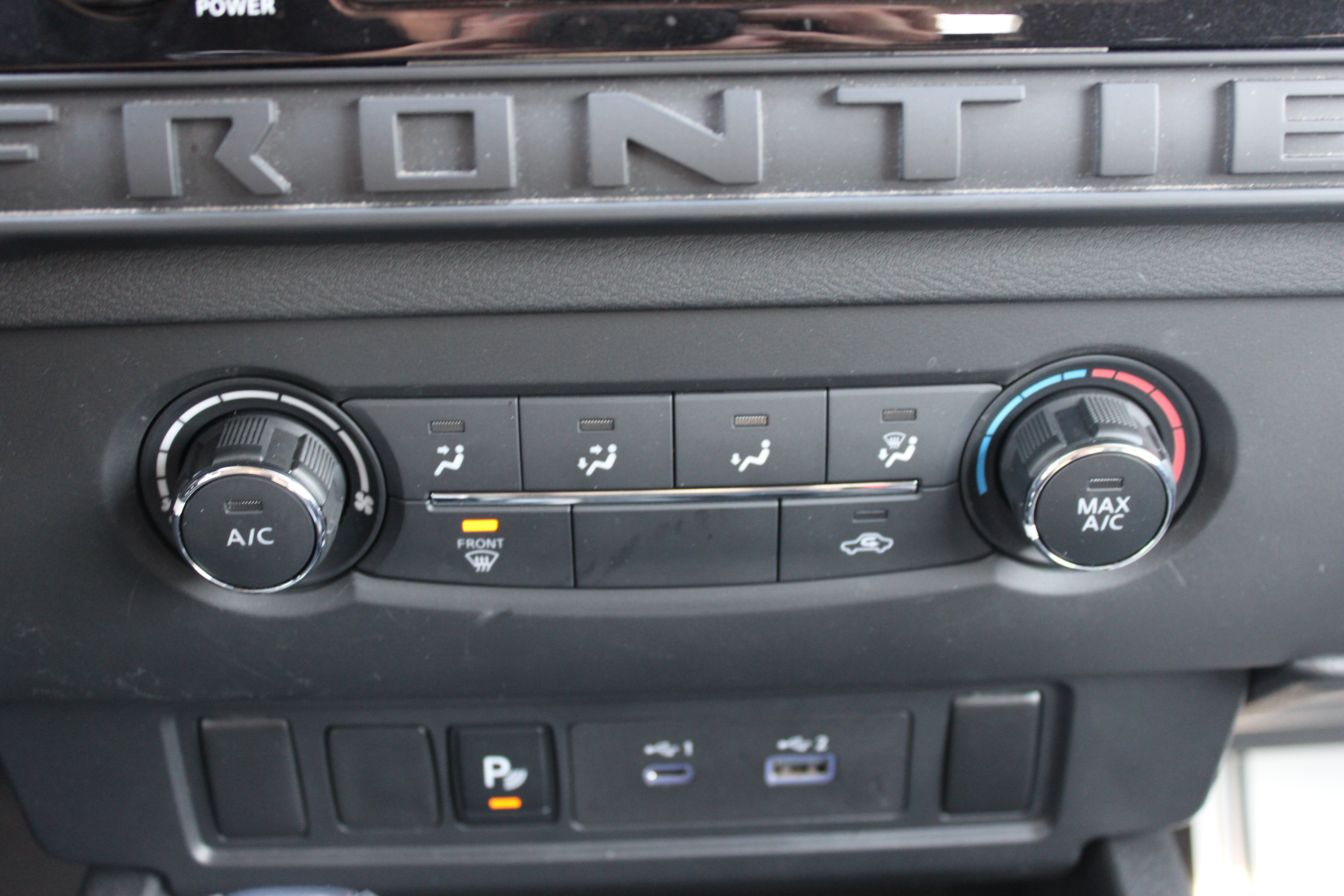 2025 Nissan Frontier S