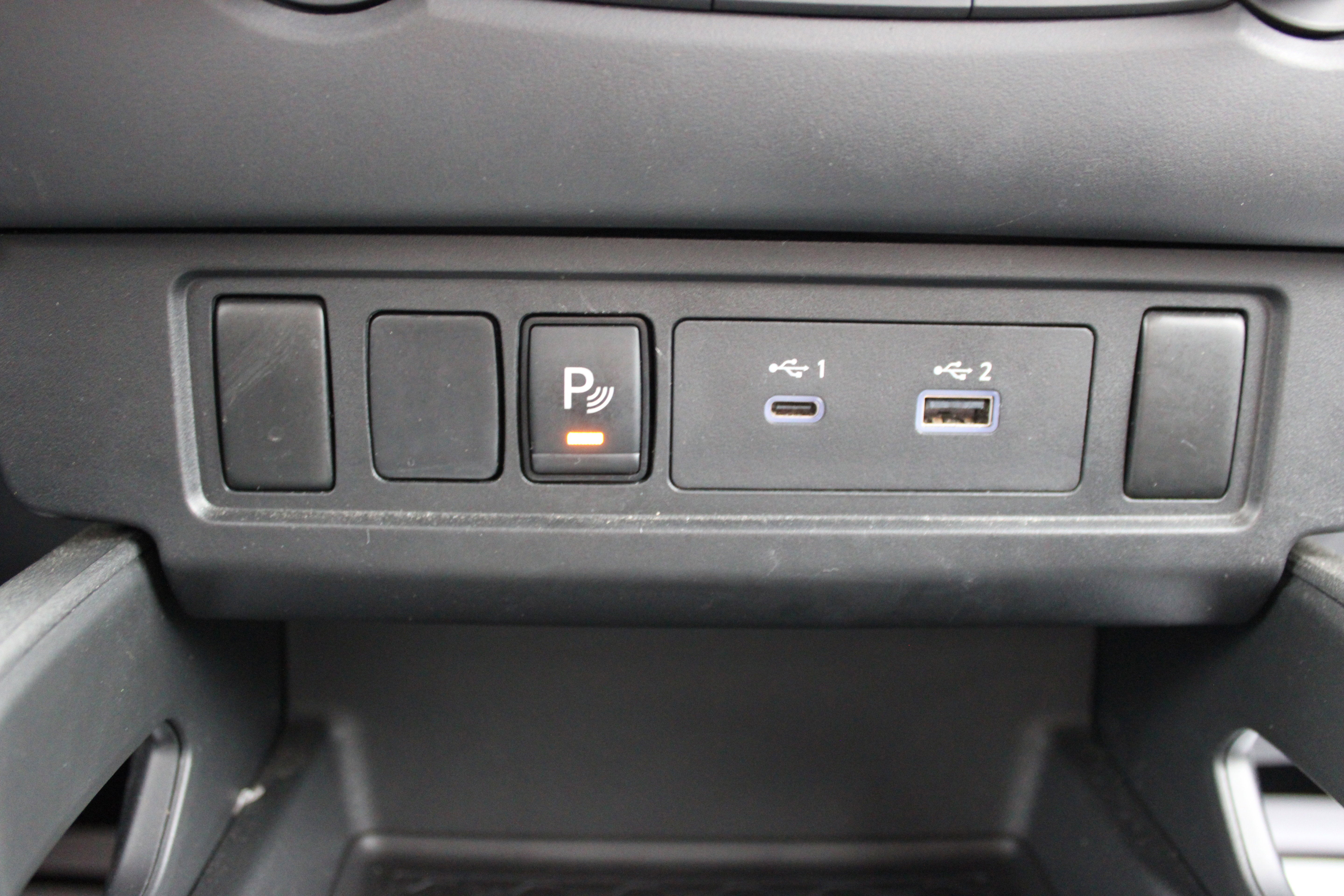 2023 Nissan Frontier S