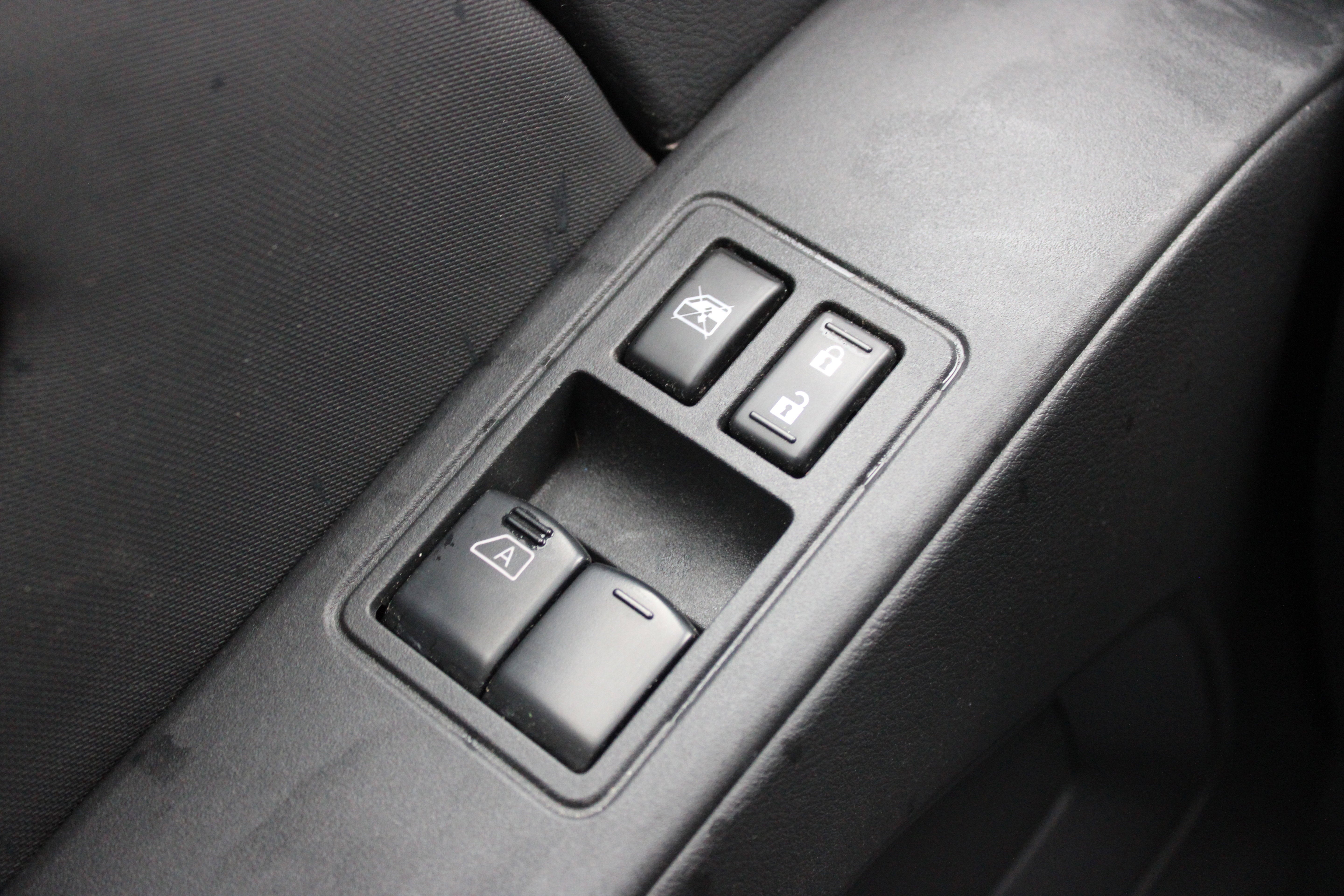 2023 Nissan Frontier S