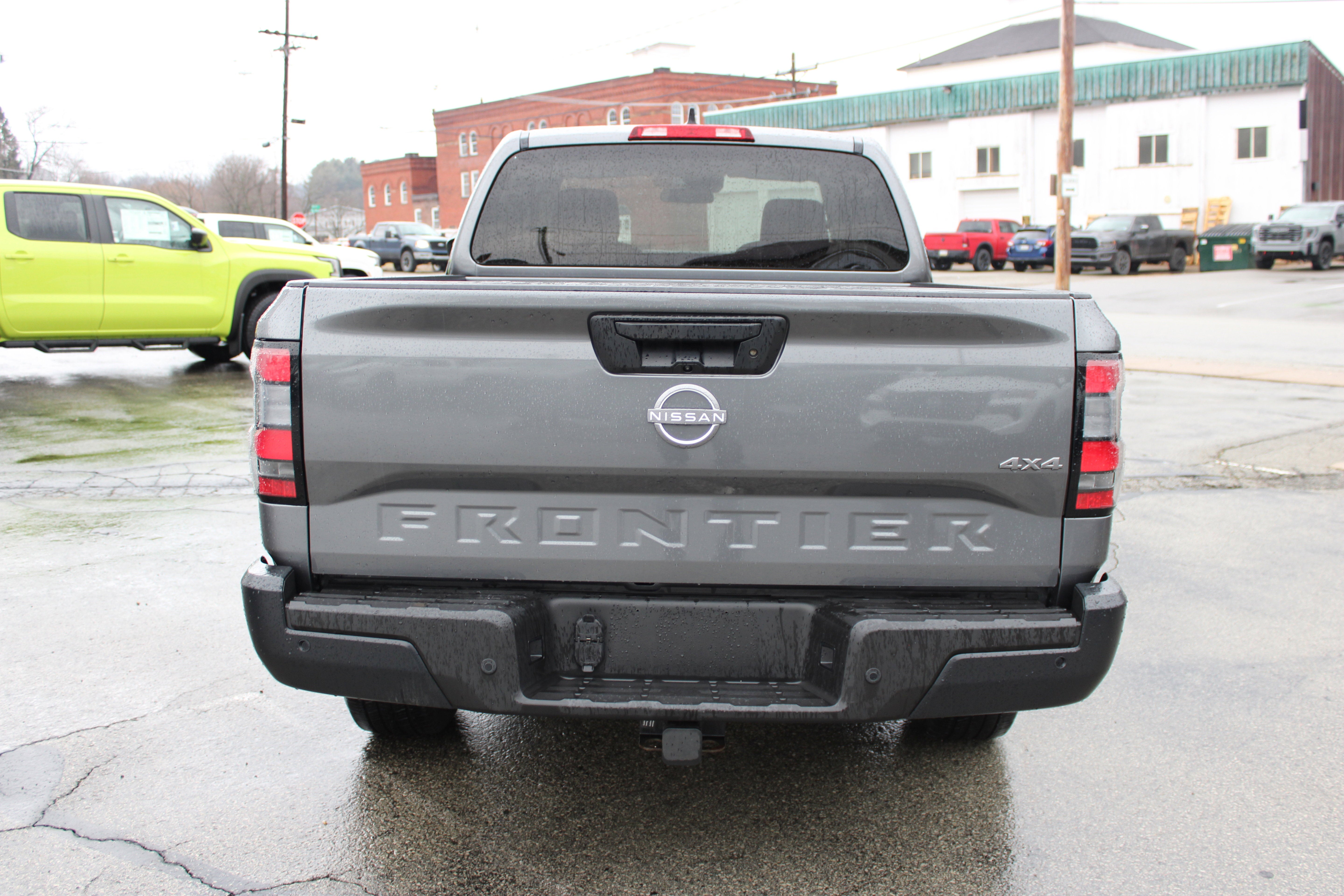 2023 Nissan Frontier S